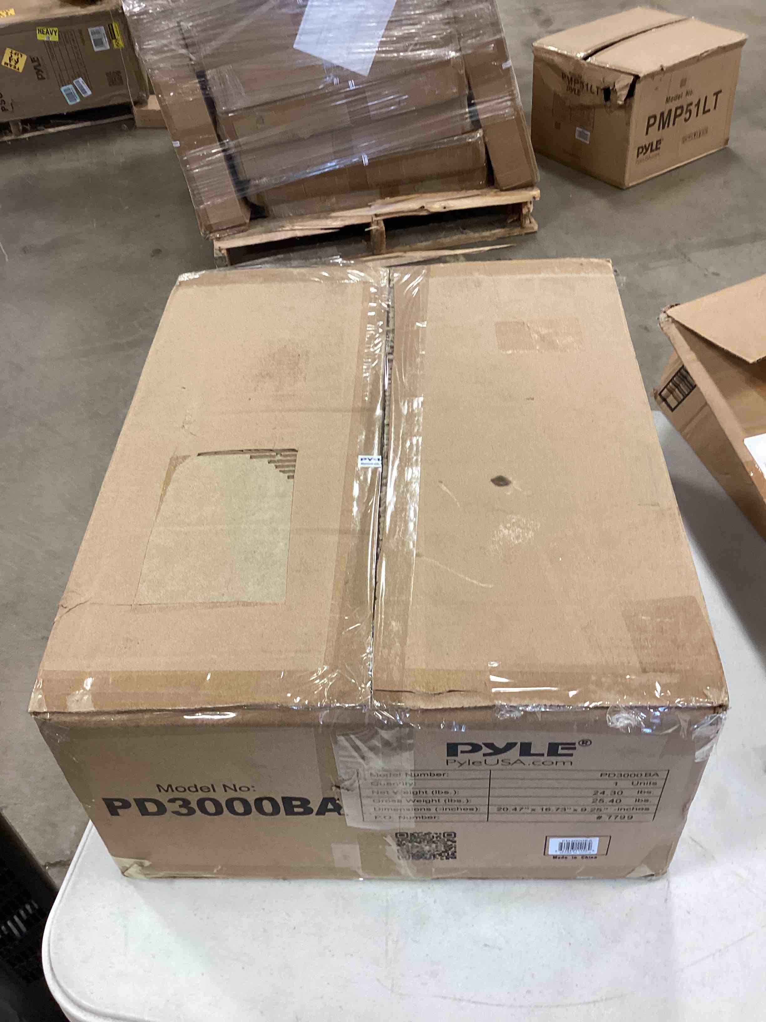 https://s3.amazonaws.com/lotting-images-prod/bidfta/YEL5126561_1690805955859.jpeg