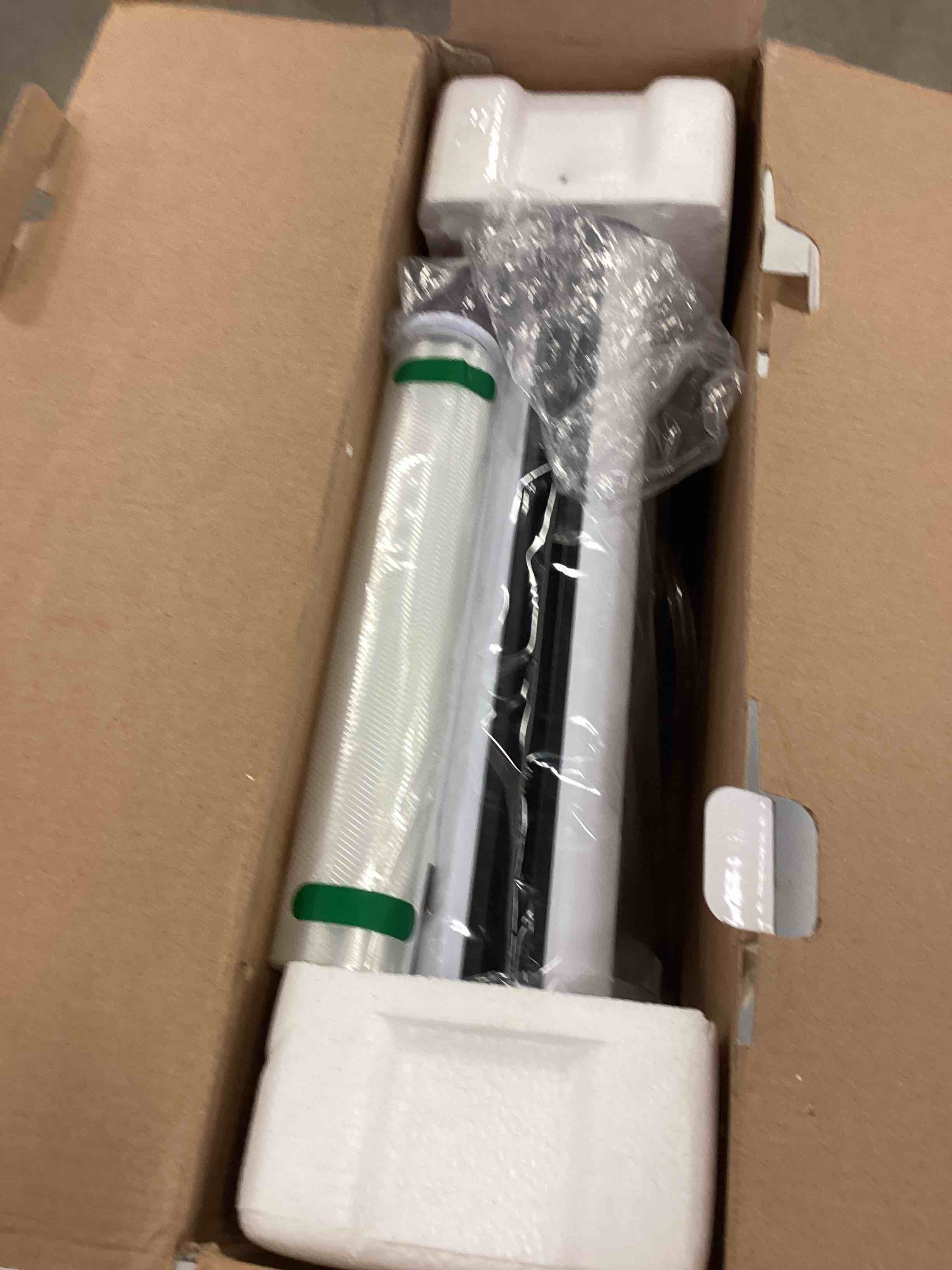 https://s3.amazonaws.com/lotting-images-prod/bidfta/YEL5126565_1690806681131.jpeg