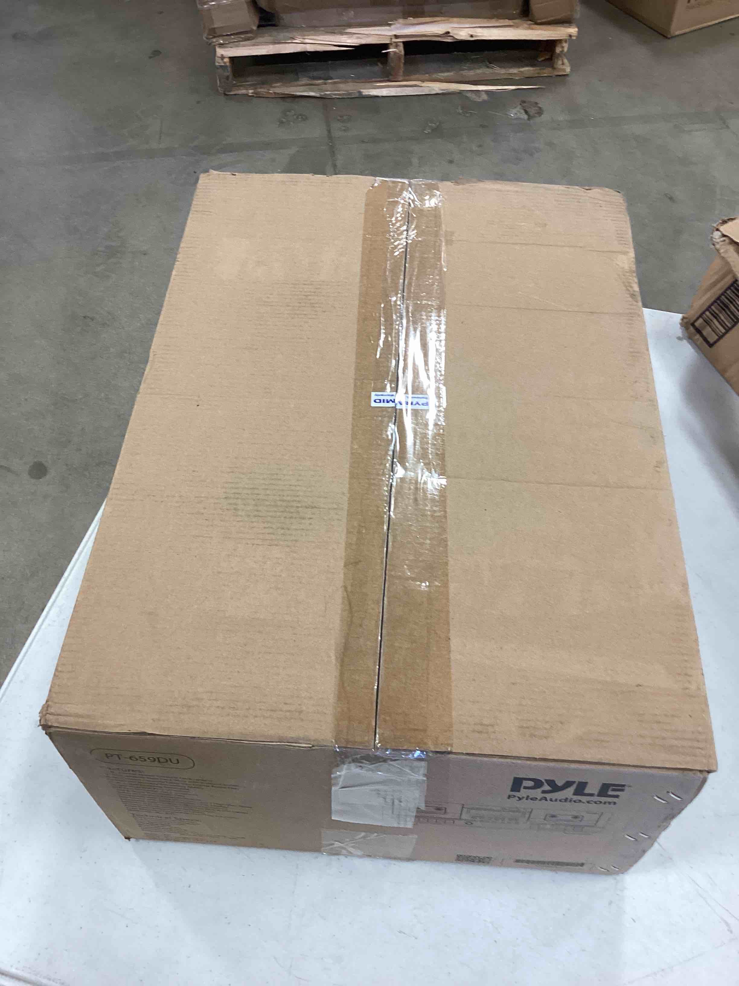 https://s3.amazonaws.com/lotting-images-prod/bidfta/YEL5126567_1690807004910.jpeg