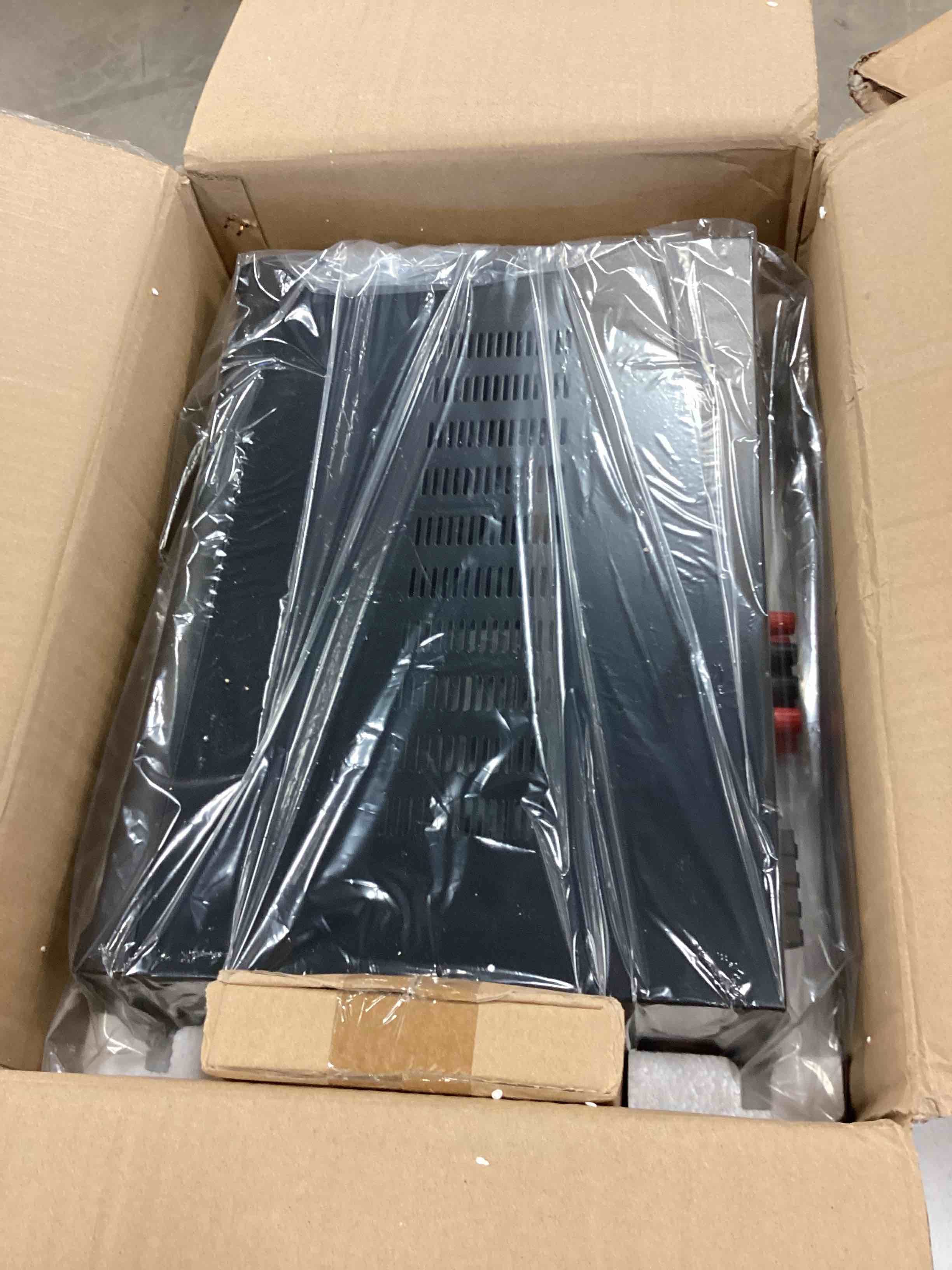 https://s3.amazonaws.com/lotting-images-prod/bidfta/YEL5126568_1690807098578.jpeg