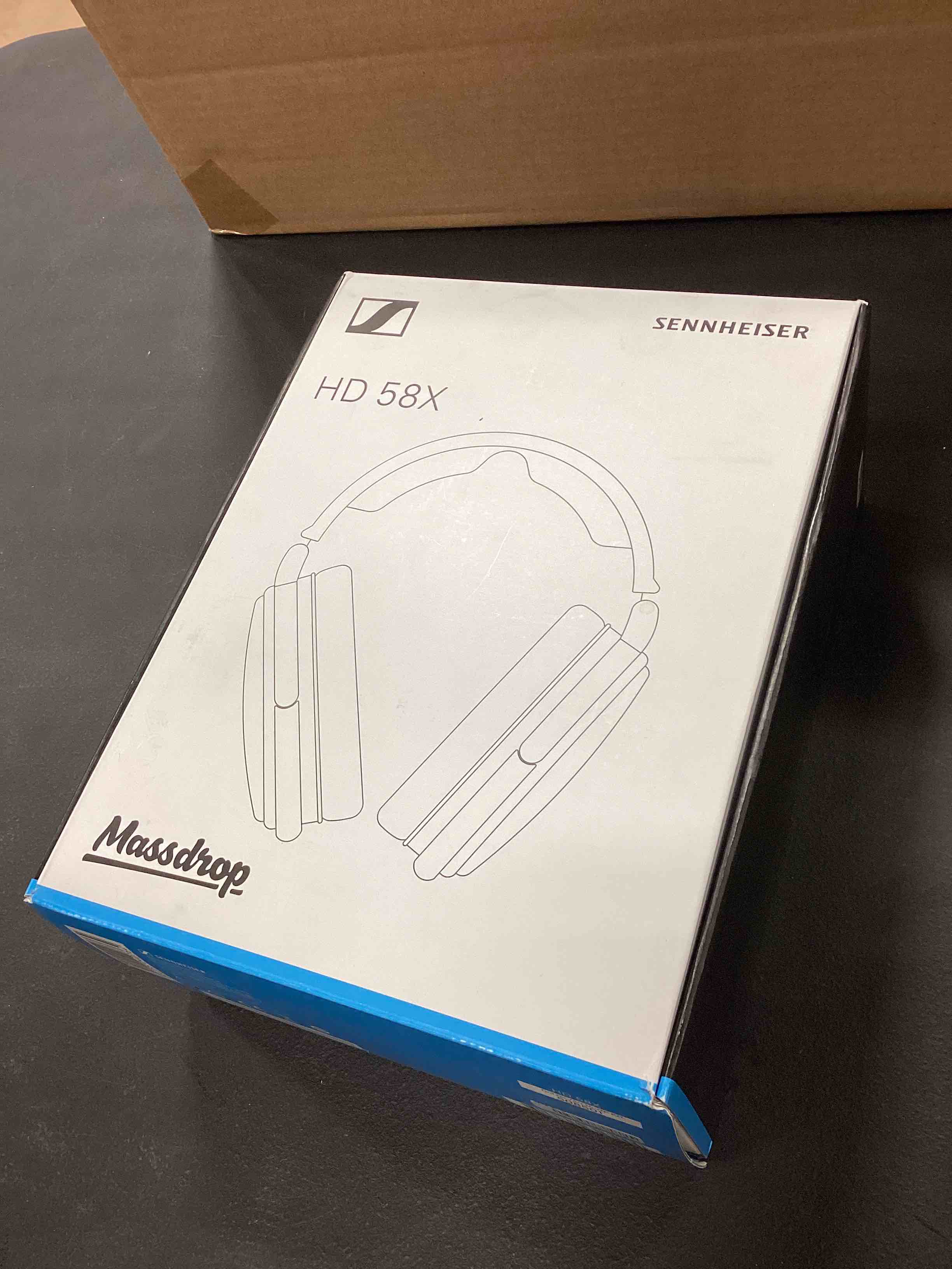 https://s3.amazonaws.com/lotting-images-prod/bidfta/YEL5127061_1698072676350.jpeg