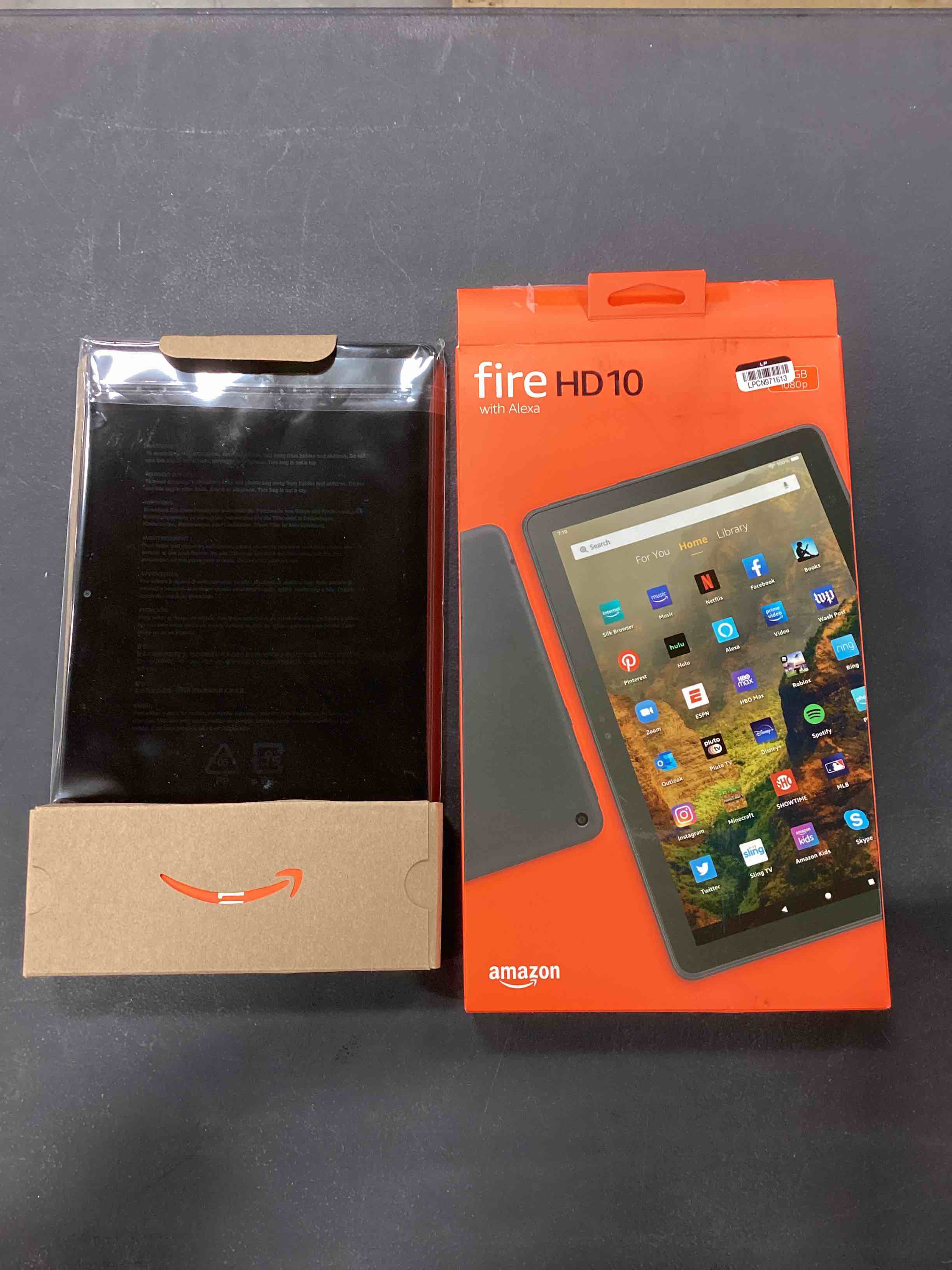 https://s3.amazonaws.com/lotting-images-prod/bidfta/YEL5127067_1698073869420.jpeg