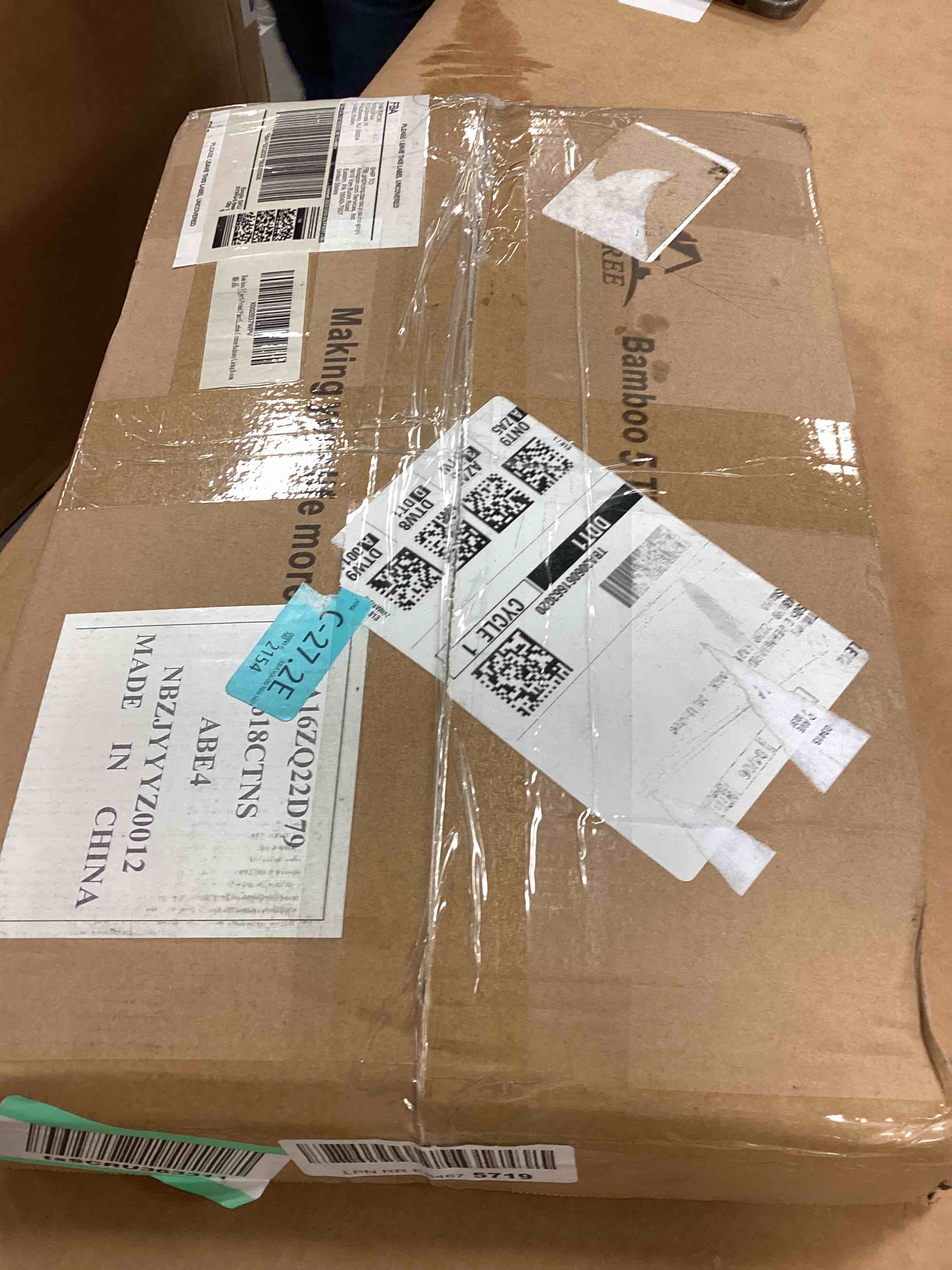 https://s3.amazonaws.com/lotting-images-prod/bidfta/YEL5128945_1692021109710.jpeg