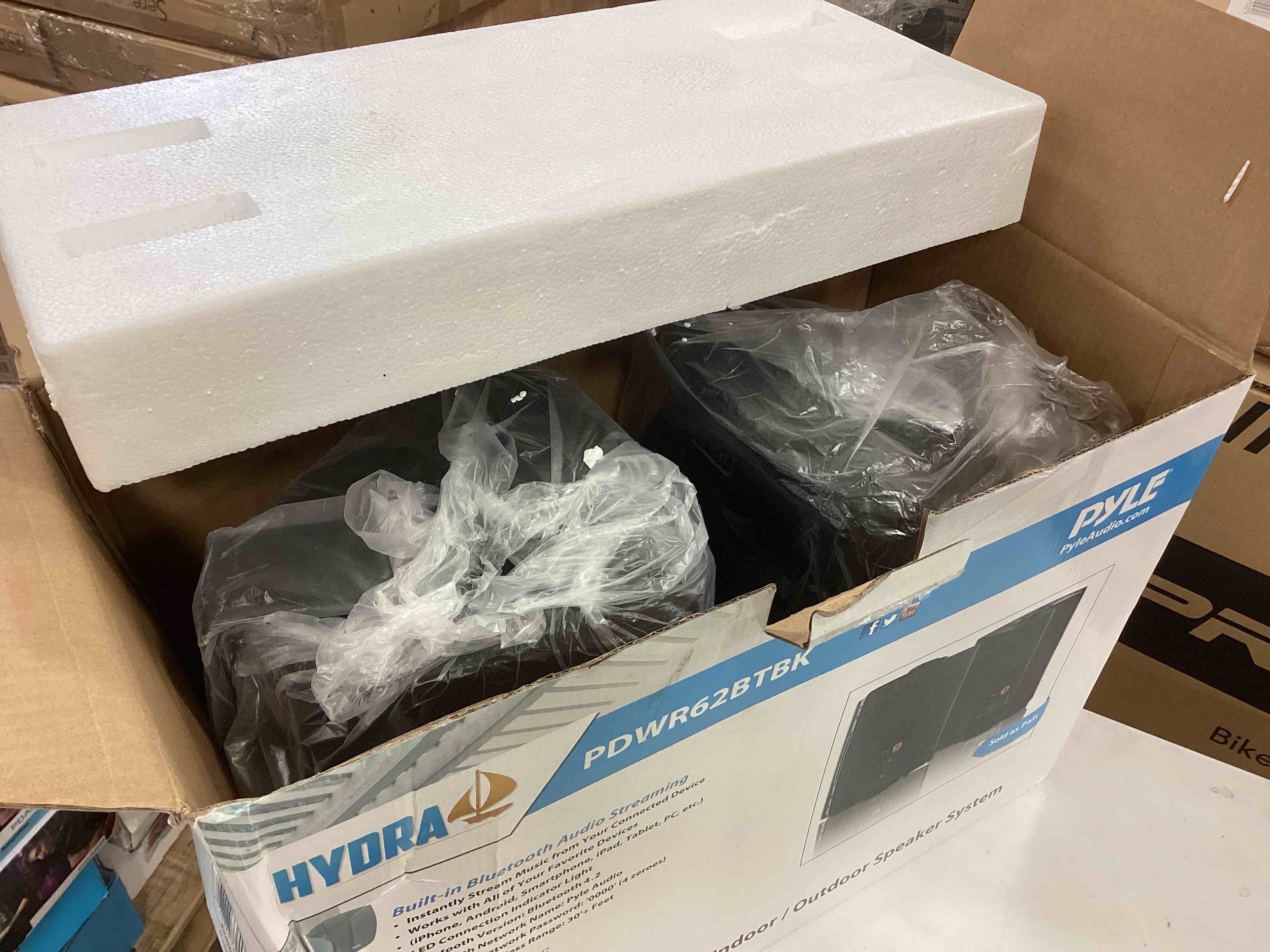 https://s3.amazonaws.com/lotting-images-prod/bidfta/YEL5129979_1693413759481.jpeg