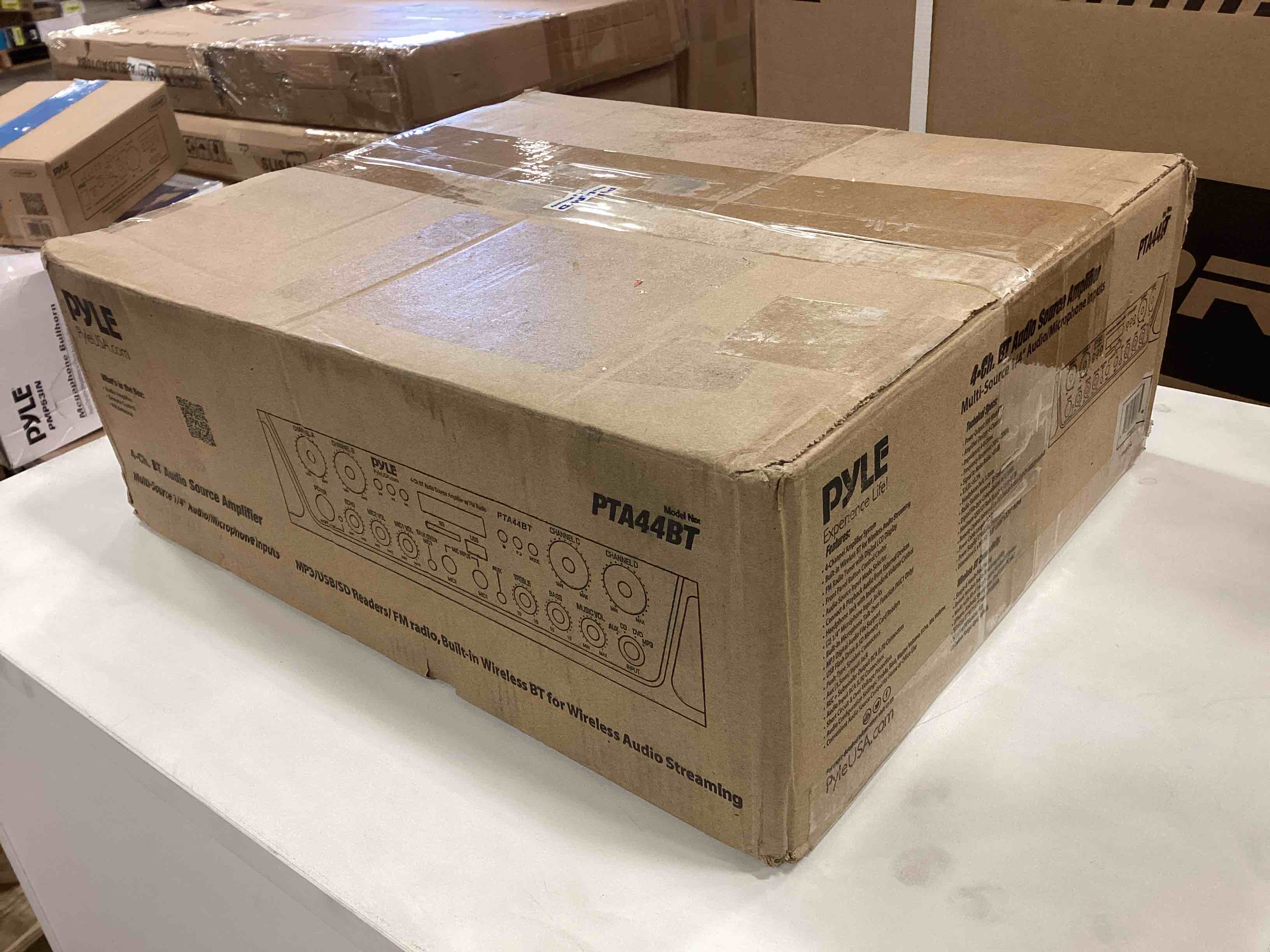 https://s3.amazonaws.com/lotting-images-prod/bidfta/YEL5129987_1693414974490.jpeg