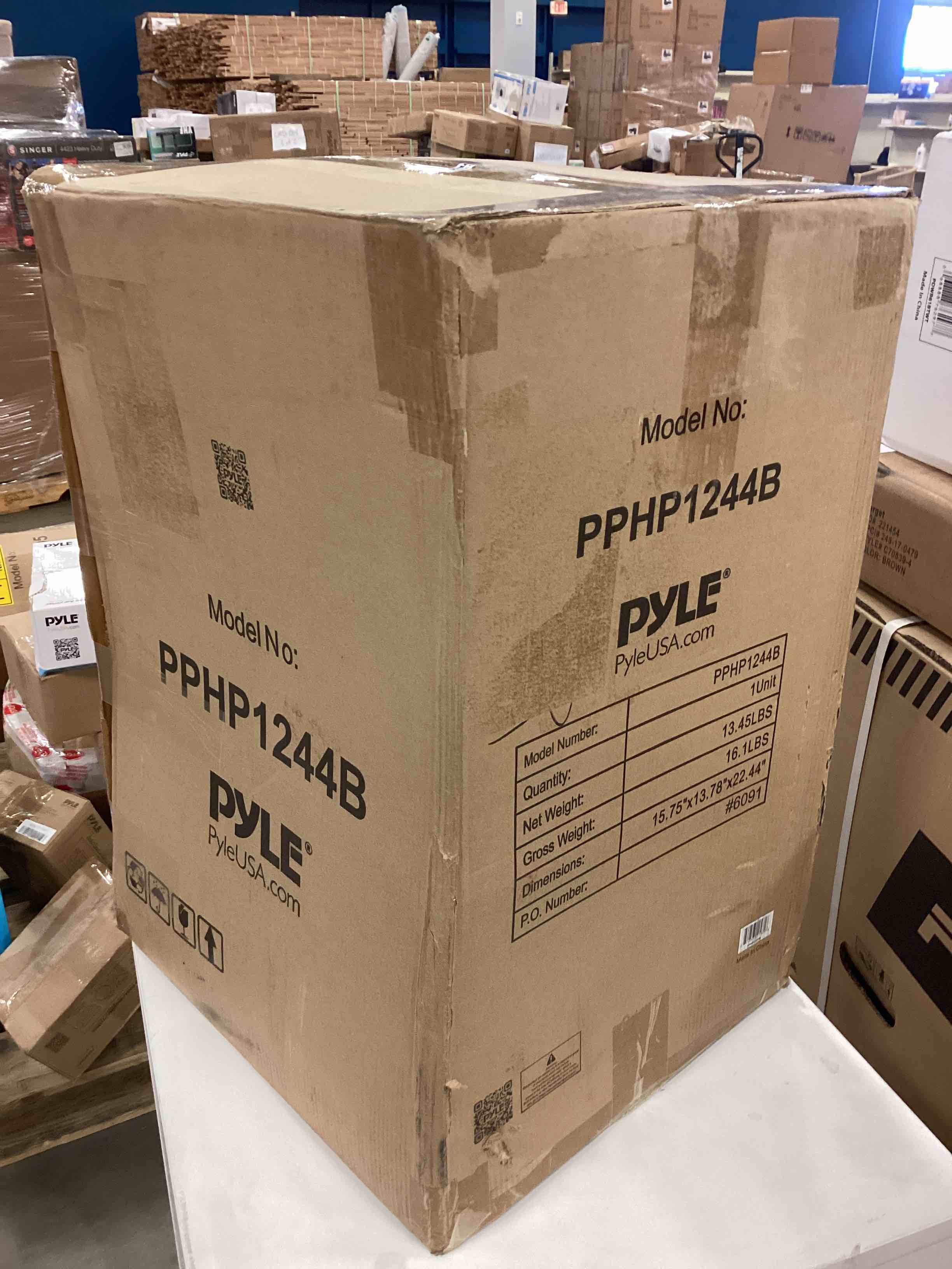 https://s3.amazonaws.com/lotting-images-prod/bidfta/YEL5129997_1693416561358.jpeg