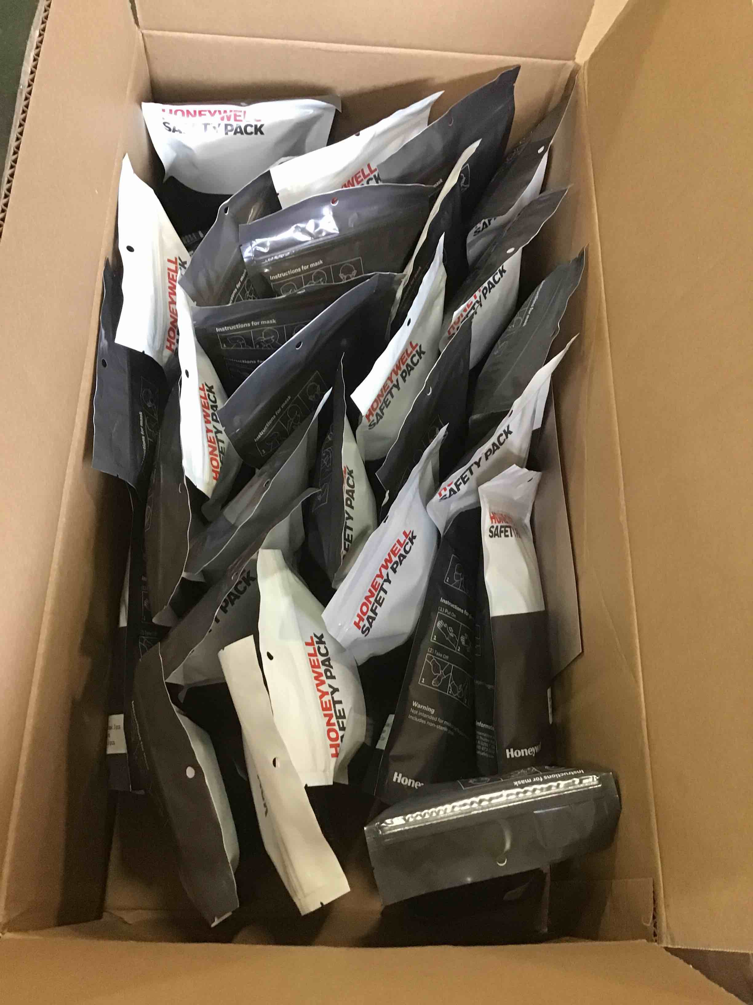 https://s3.amazonaws.com/lotting-images-prod/bidfta/YEL5132095_1686838822361.jpeg