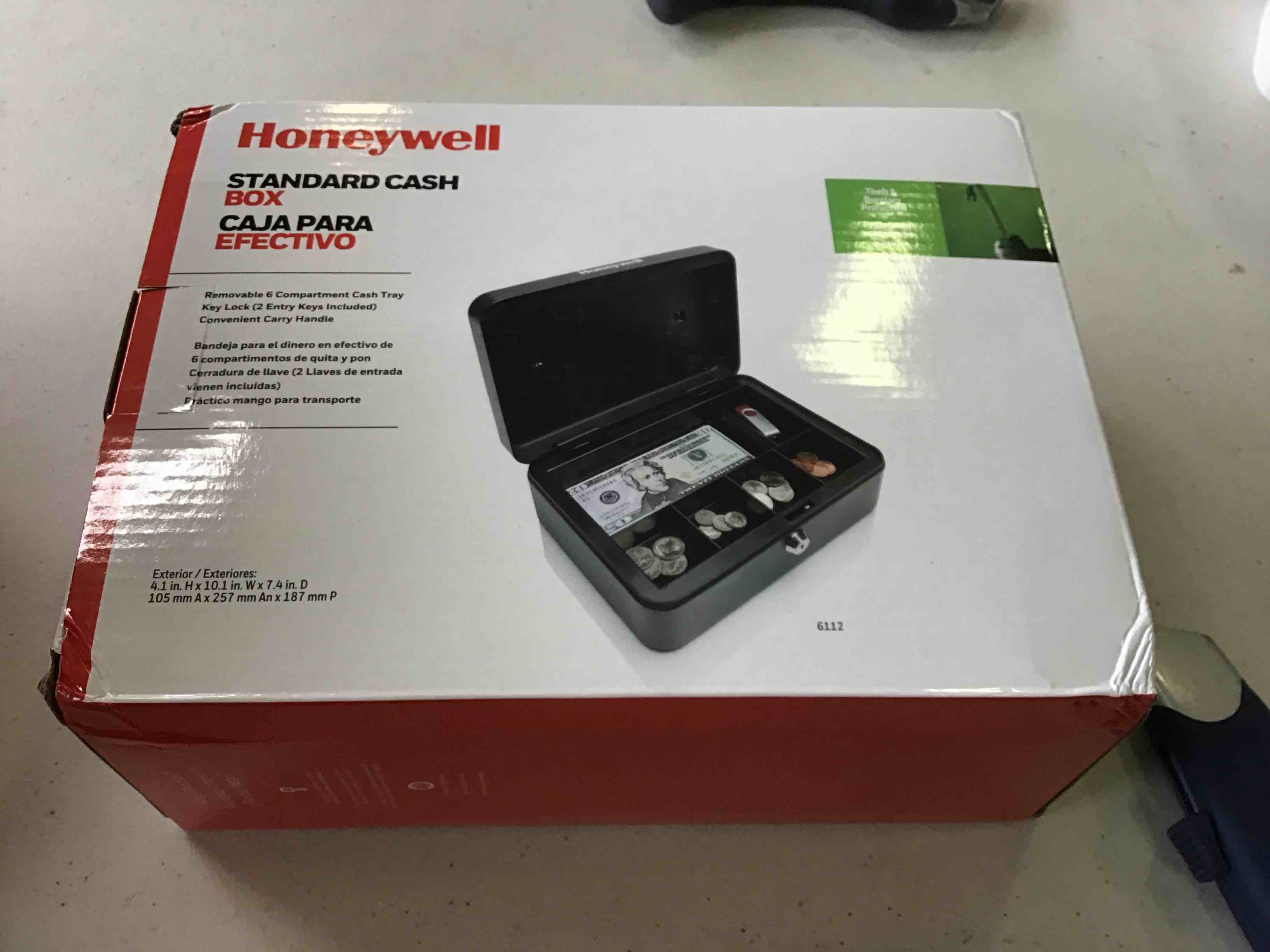 https://s3.amazonaws.com/lotting-images-prod/bidfta/YEL5132273_1686853635602.jpeg
