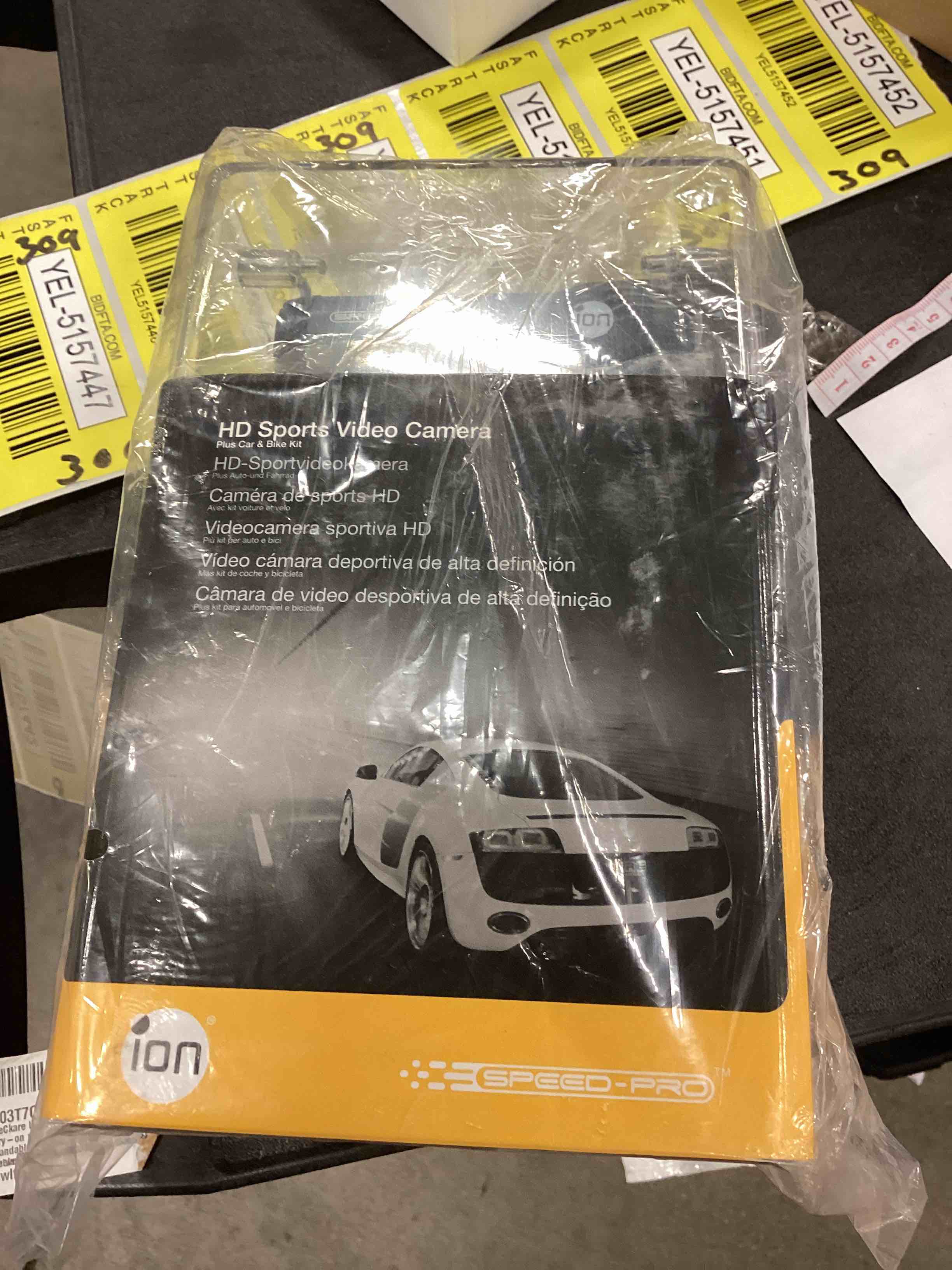 https://s3.amazonaws.com/lotting-images-prod/bidfta/YEL5157441_1696511543639.jpeg