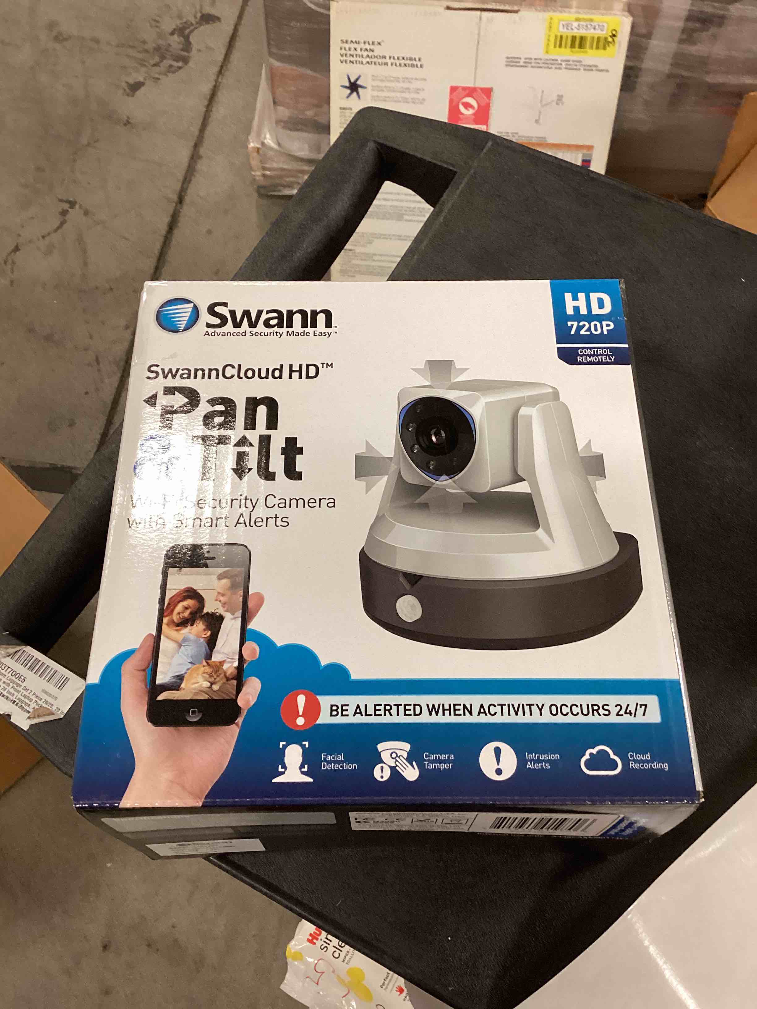 https://s3.amazonaws.com/lotting-images-prod/bidfta/YEL5157477_1696516961479.jpeg