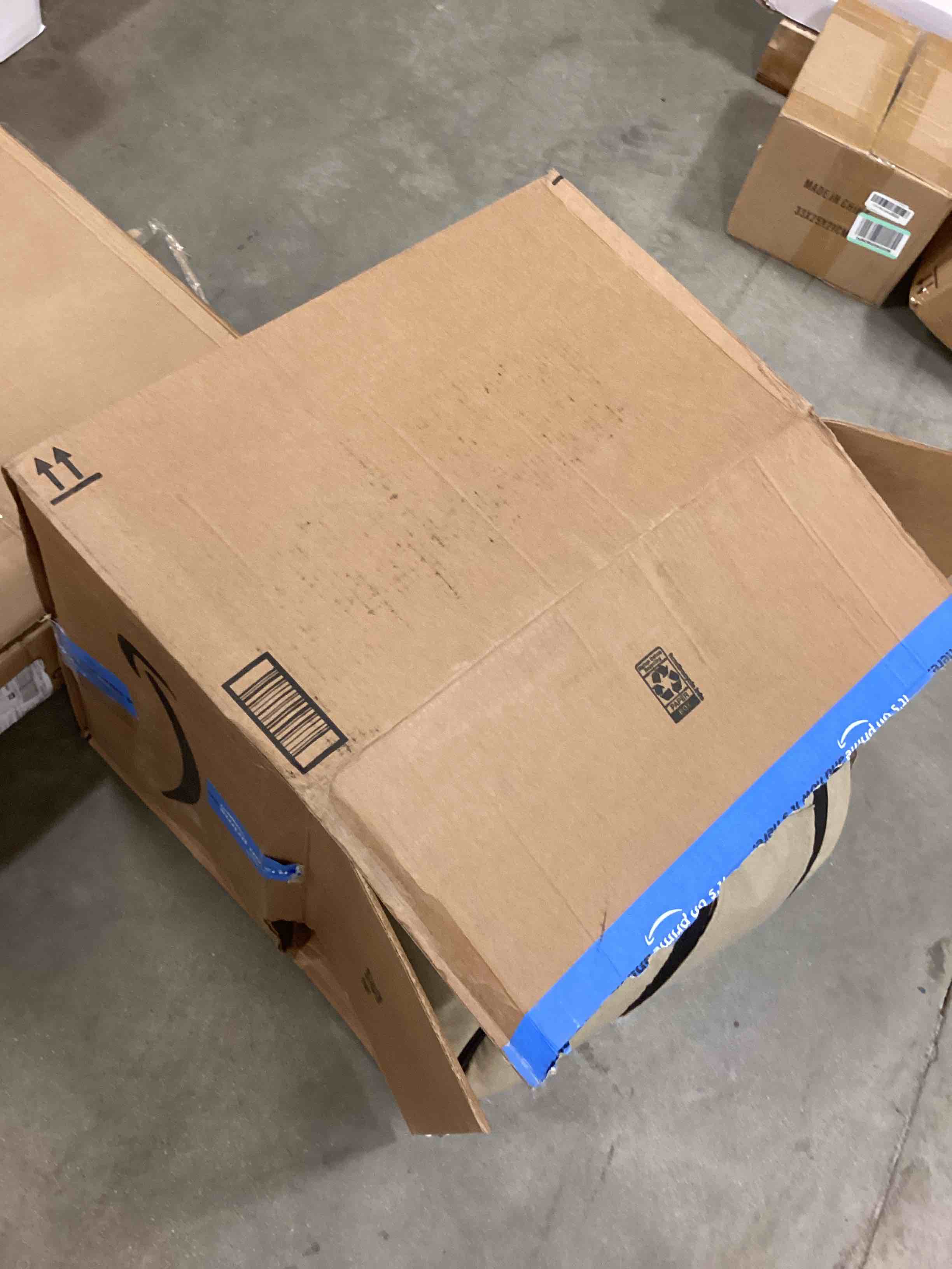 https://s3.amazonaws.com/lotting-images-prod/bidfta/YEL5160865_1699650556949.jpeg