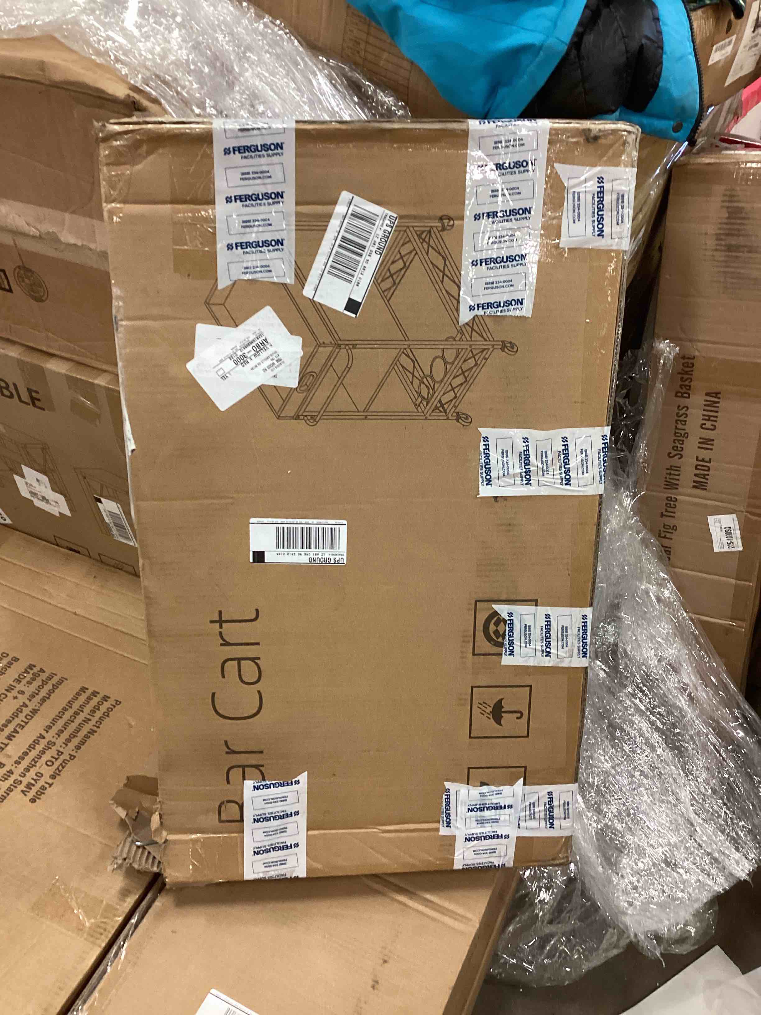 https://s3.amazonaws.com/lotting-images-prod/bidfta/YEL5161779_1704984320776.jpeg