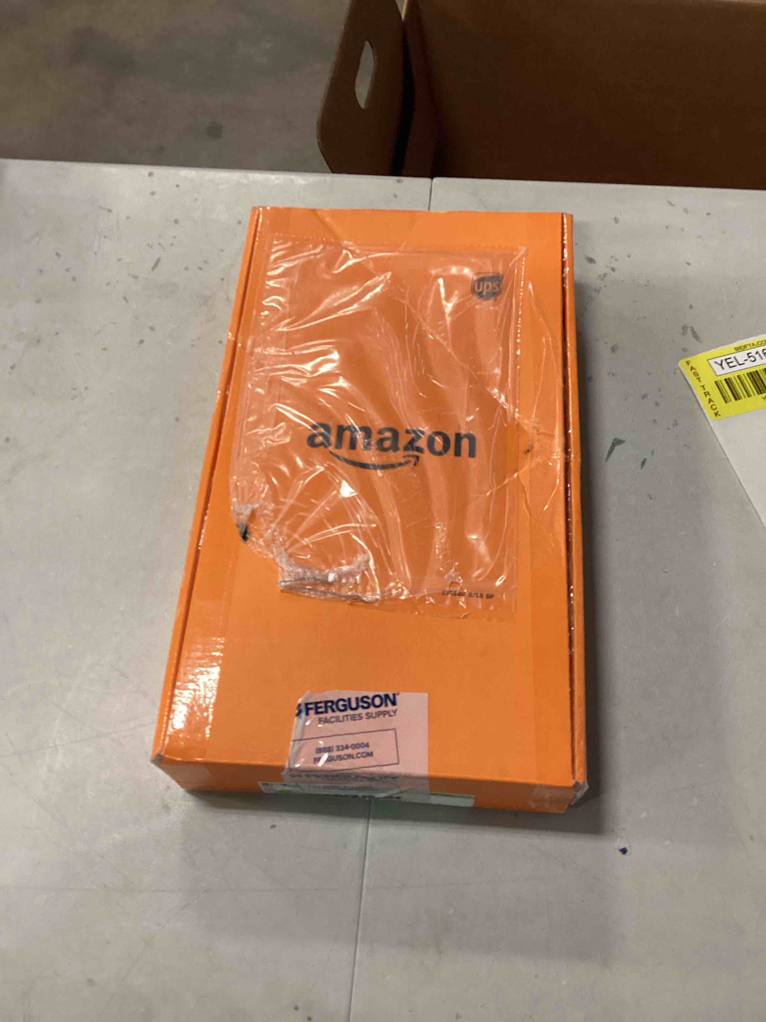 https://s3.amazonaws.com/lotting-images-prod/bidfta/YEL5161857_1709040000423.jpeg