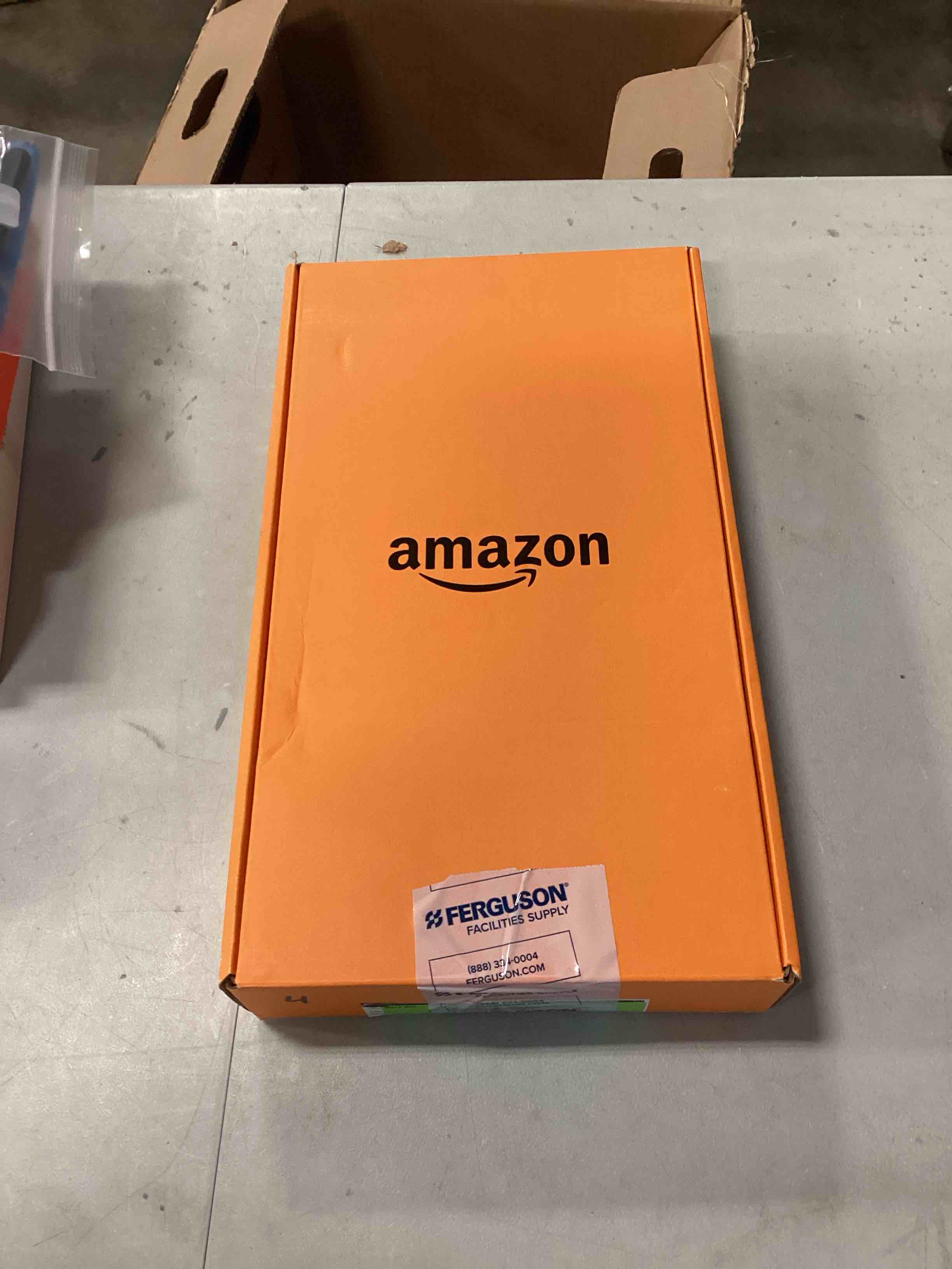 https://s3.amazonaws.com/lotting-images-prod/bidfta/YEL5161892_1709052363644.jpeg