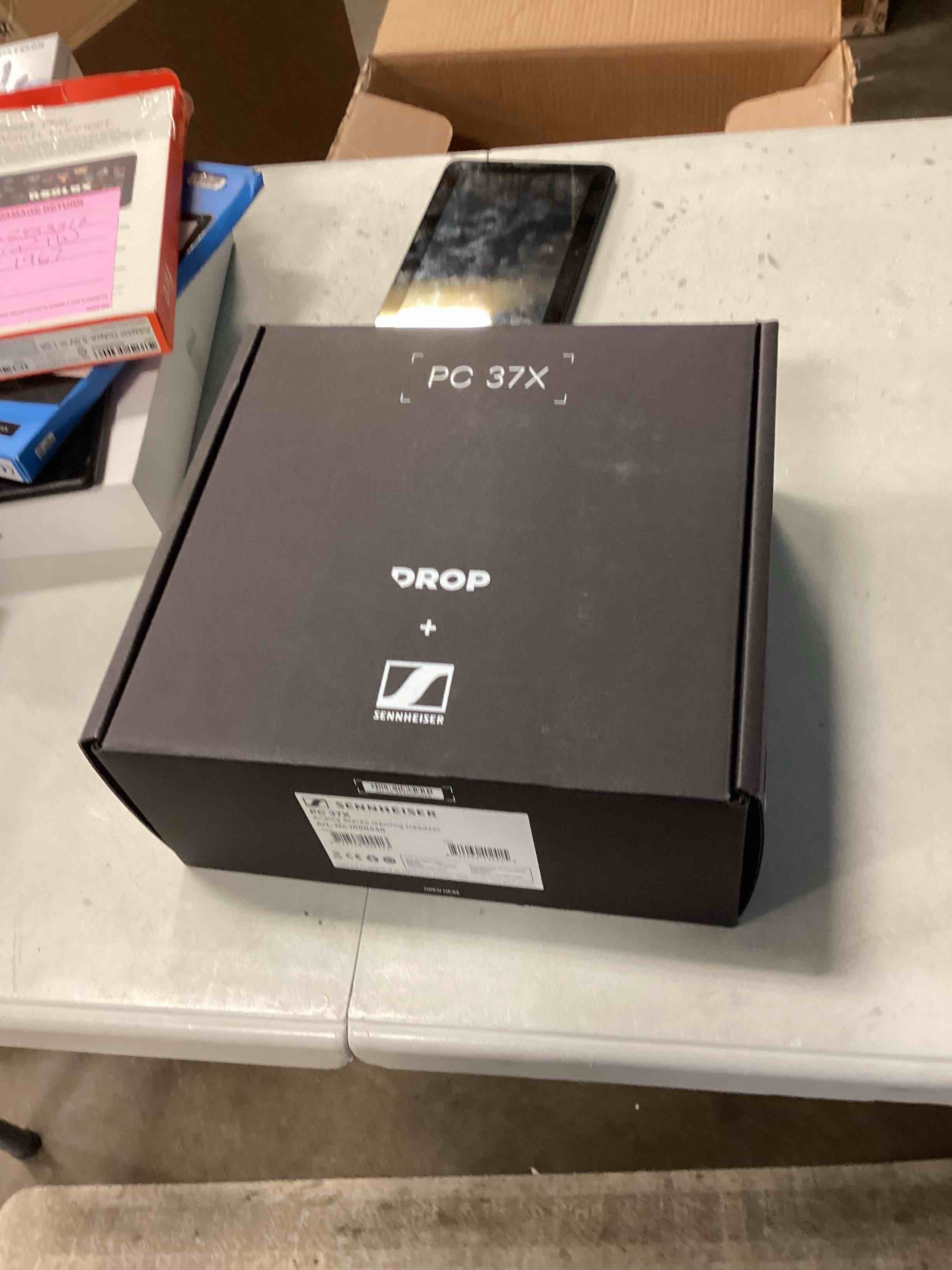 https://s3.amazonaws.com/lotting-images-prod/bidfta/YEL5161900_1709057197722.jpeg