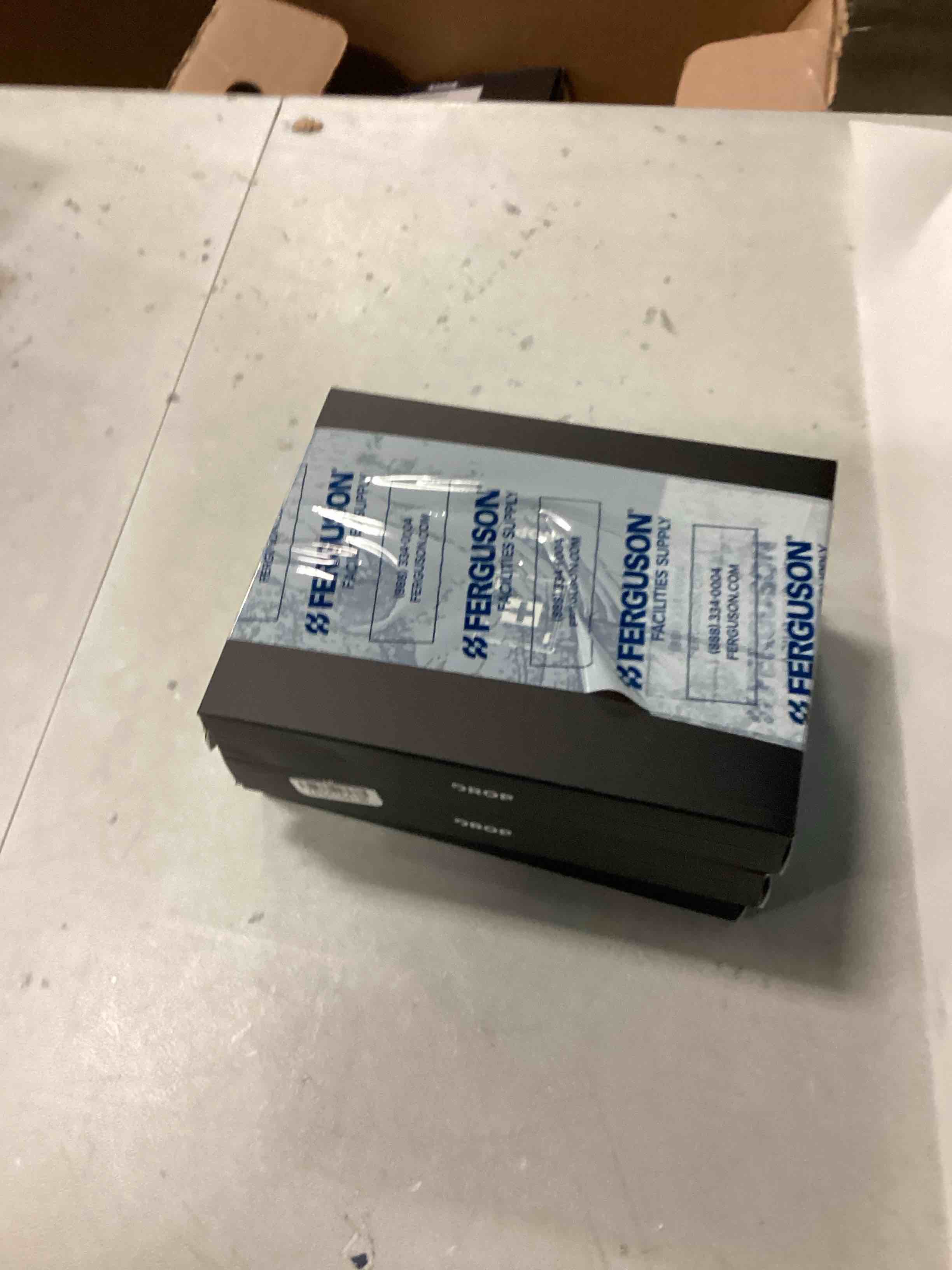 https://s3.amazonaws.com/lotting-images-prod/bidfta/YEL5161901_1709057388224.jpeg