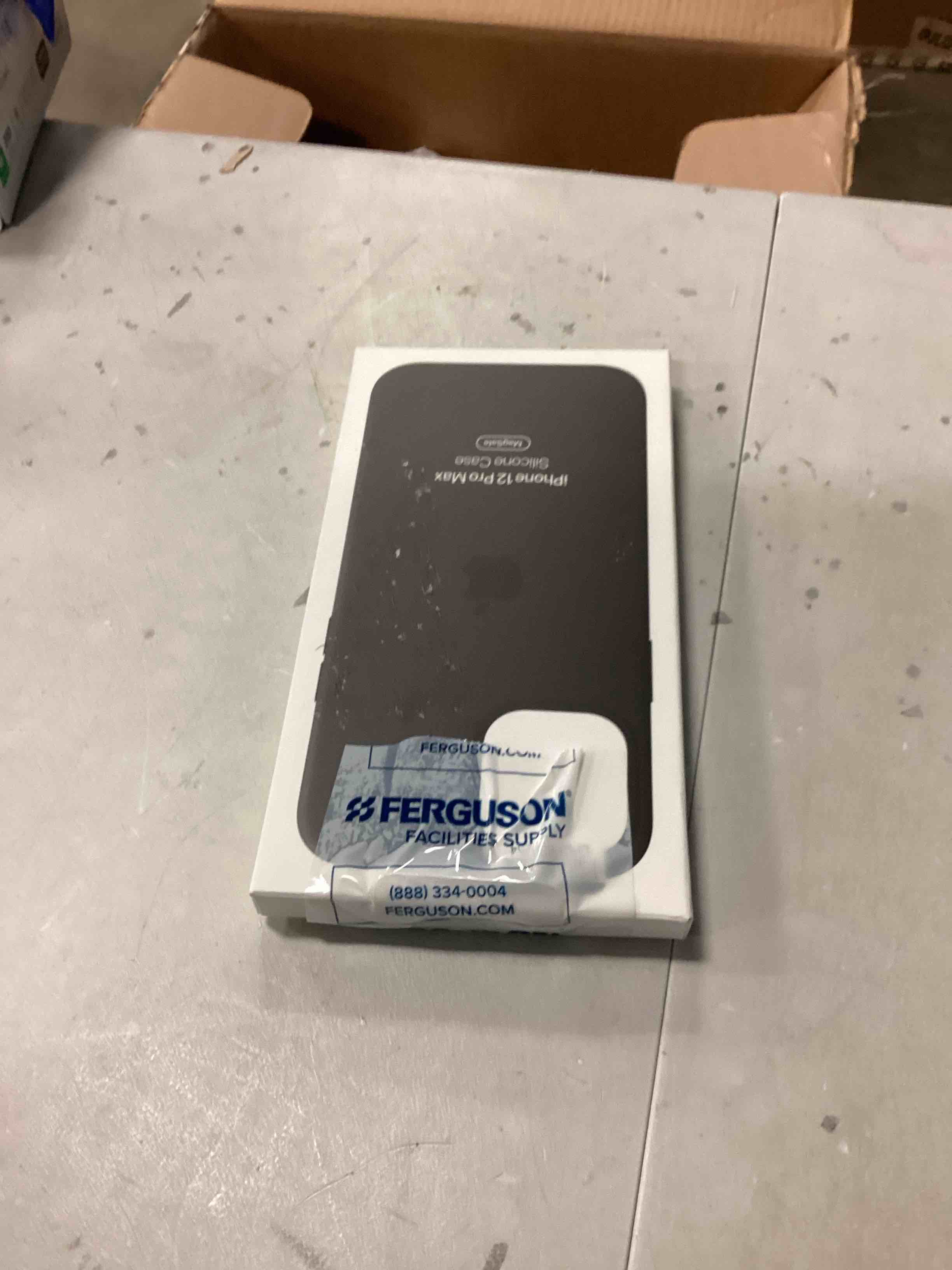 https://s3.amazonaws.com/lotting-images-prod/bidfta/YEL5161909_1709065795159.jpeg