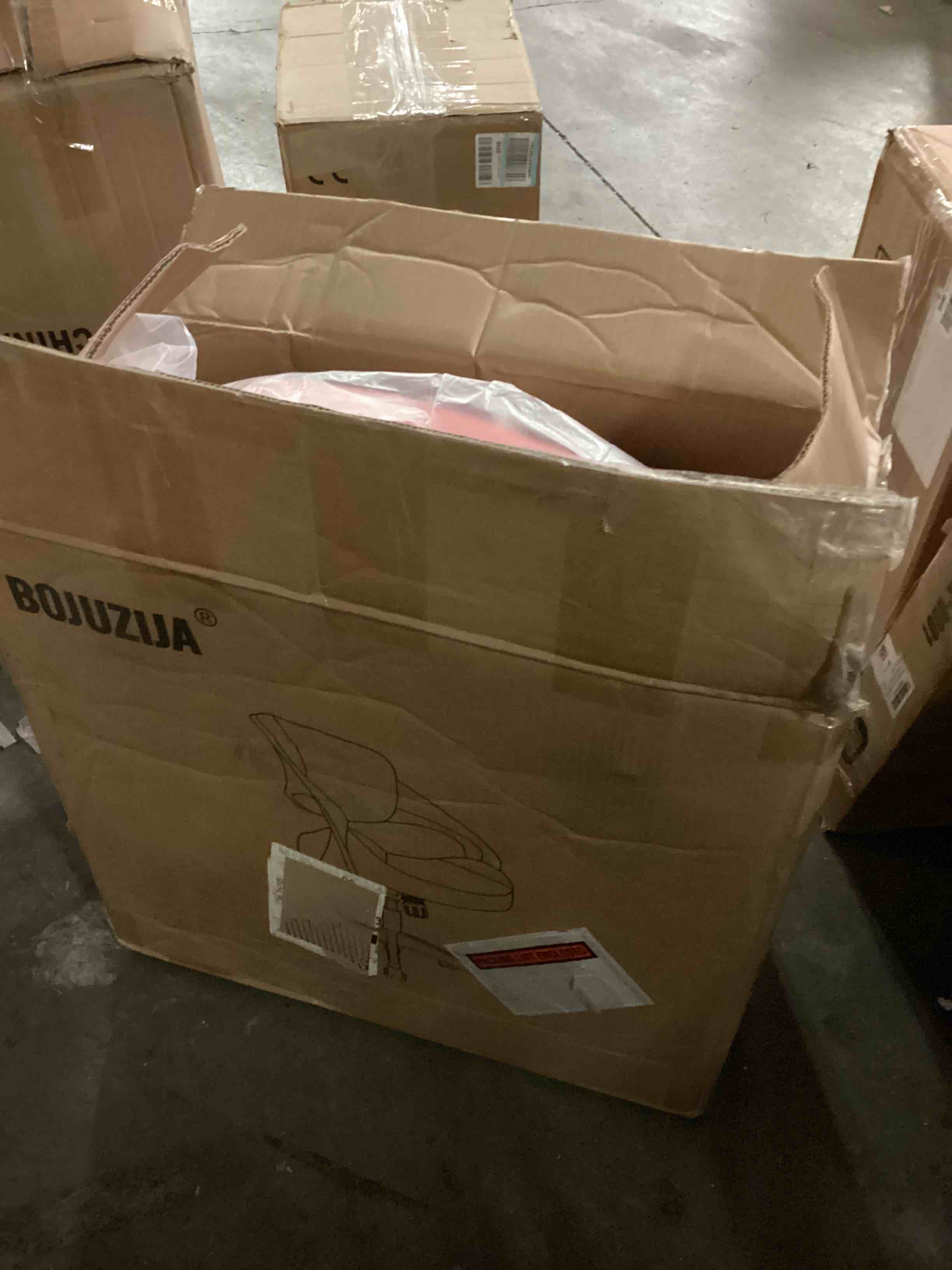 https://s3.amazonaws.com/lotting-images-prod/bidfta/YEL5162211_1699014943456.jpeg