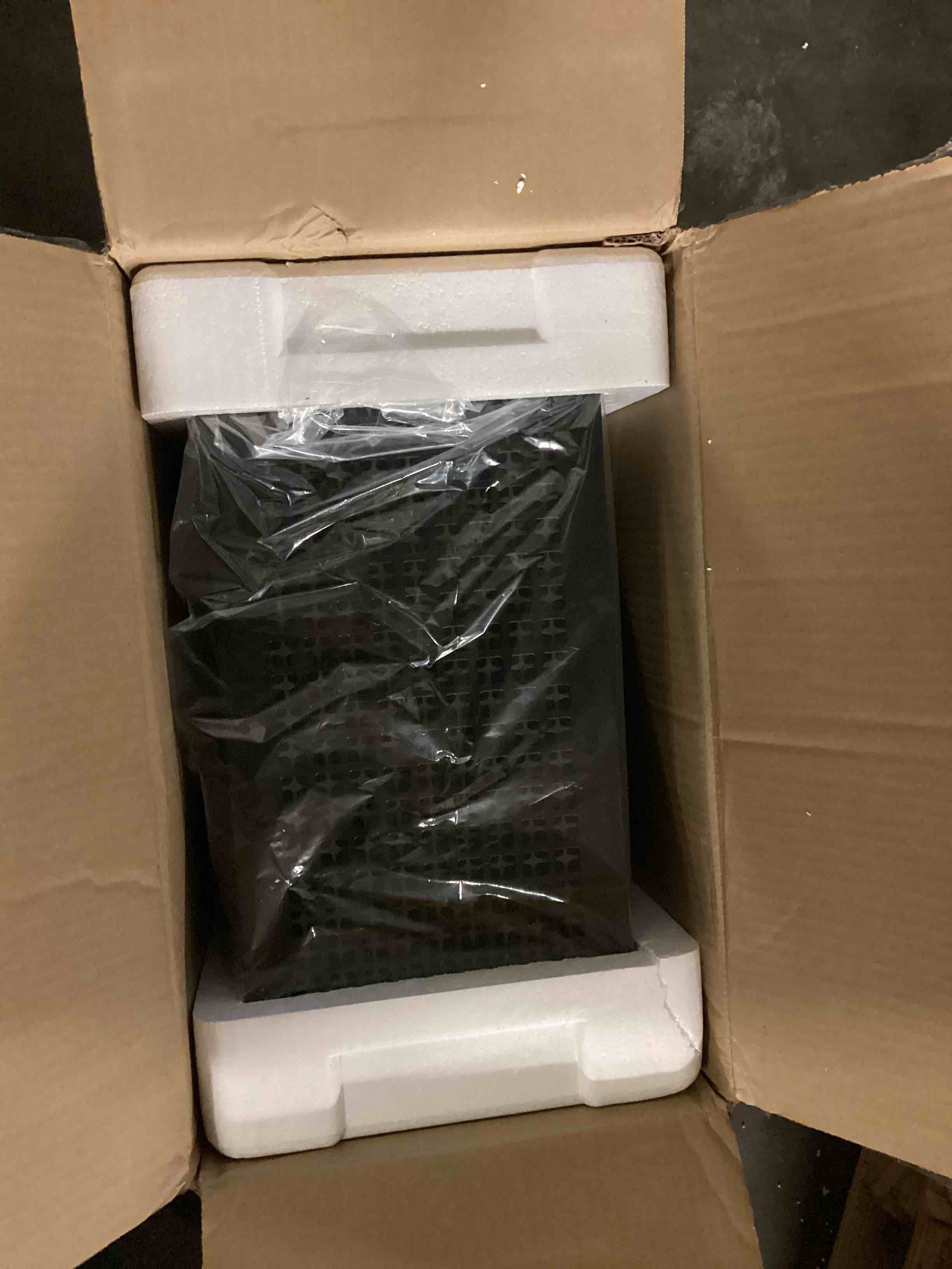 https://s3.amazonaws.com/lotting-images-prod/bidfta/YEL5162254_1699018725058.jpeg