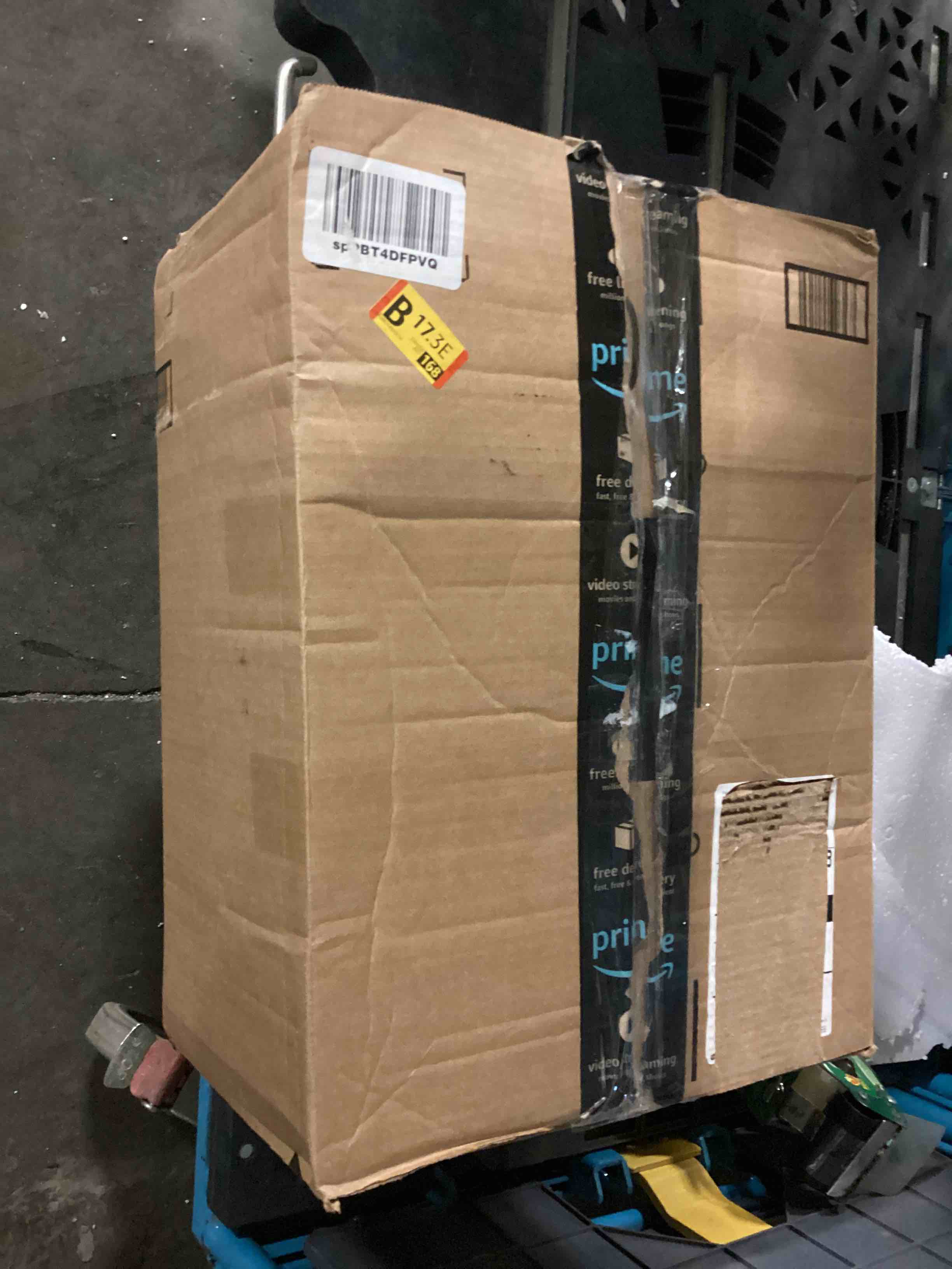https://s3.amazonaws.com/lotting-images-prod/bidfta/YEL5162295_1699031825758.jpeg