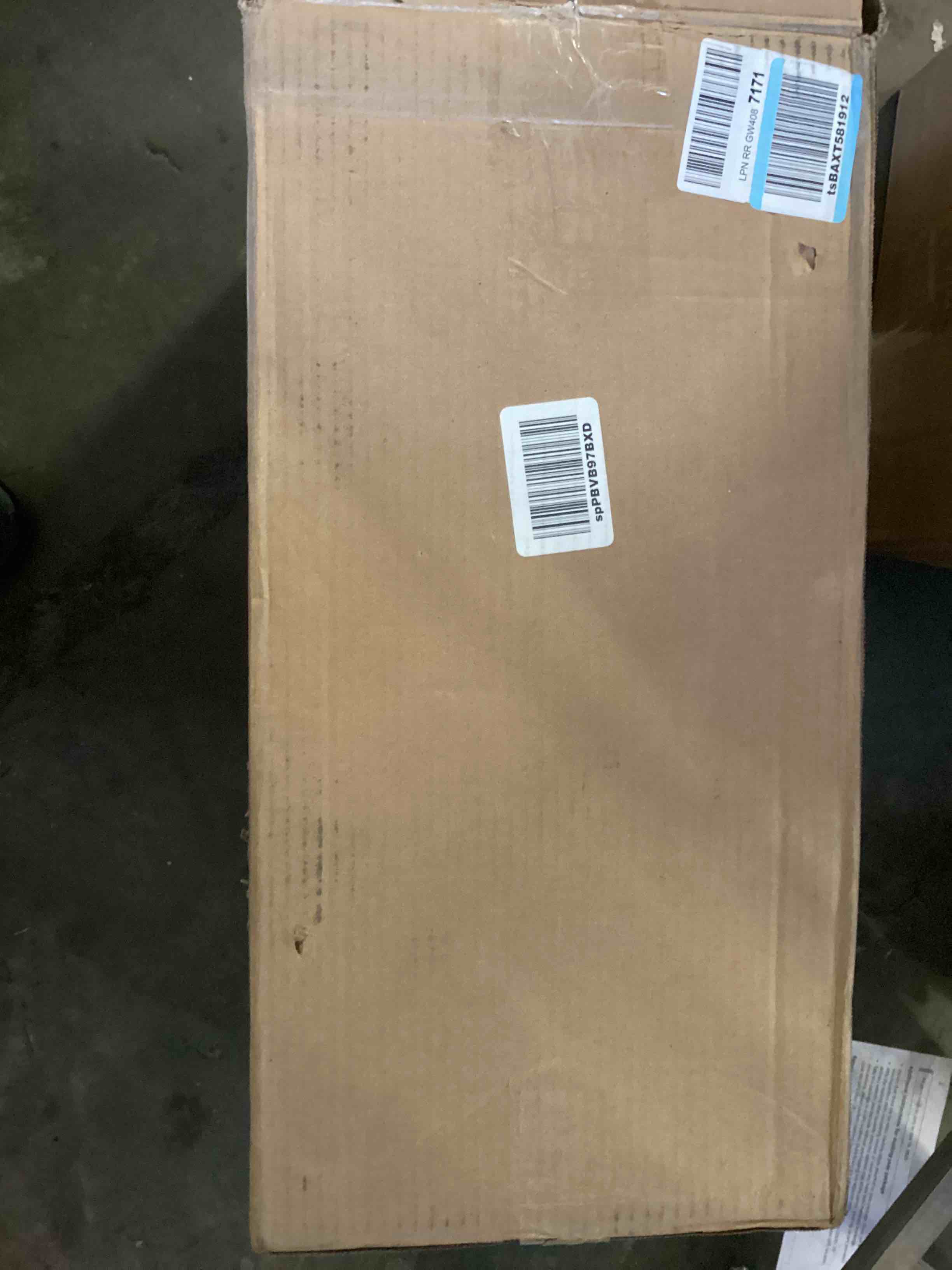 https://s3.amazonaws.com/lotting-images-prod/bidfta/YEL5162322_1699038294196.jpeg