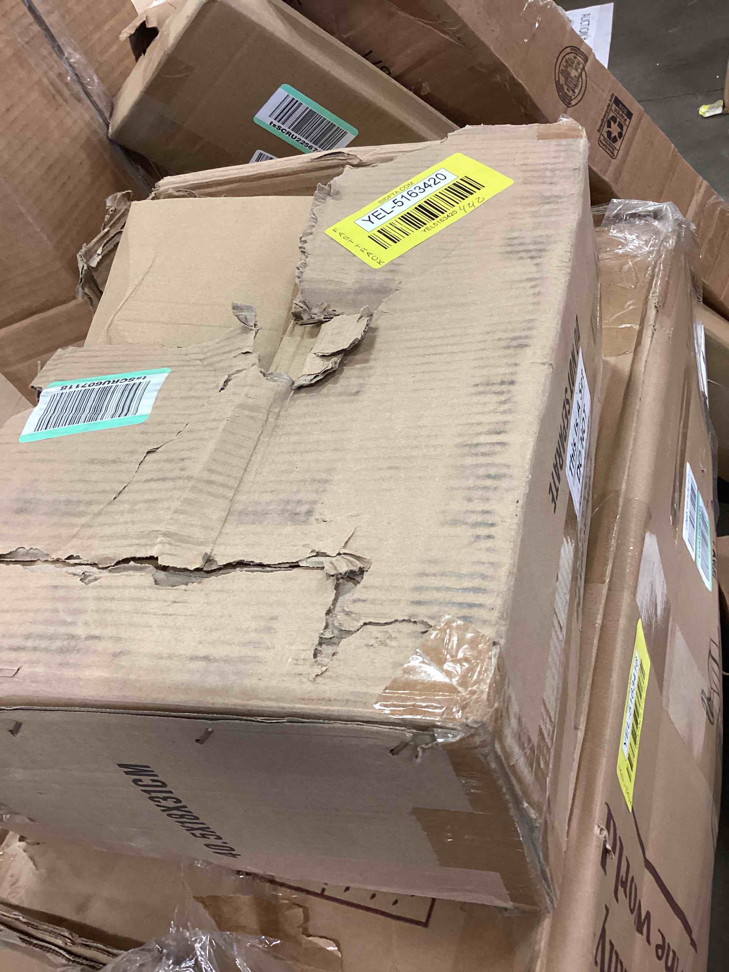 https://s3.amazonaws.com/lotting-images-prod/bidfta/YEL5163420_1699638007015.jpeg