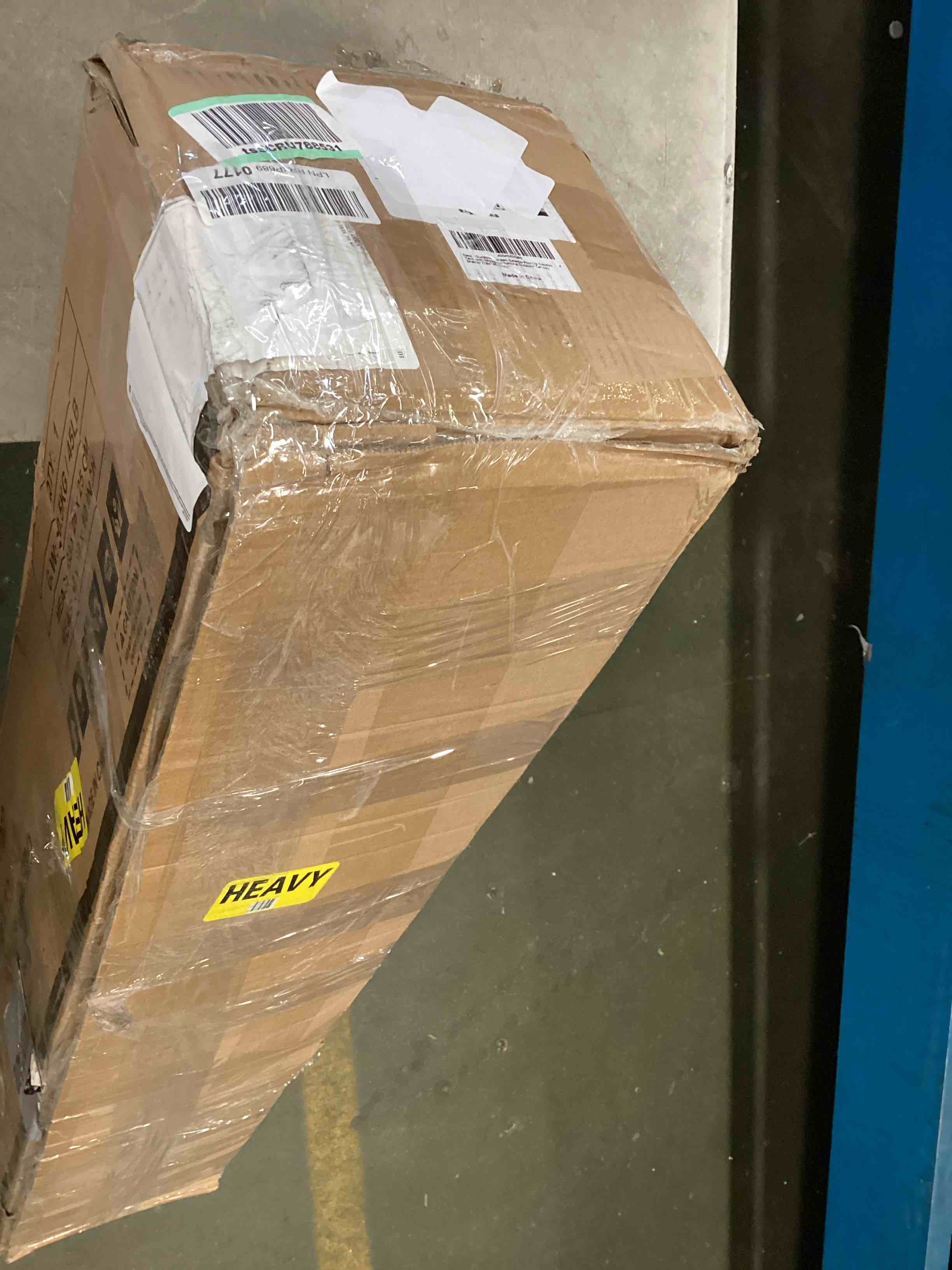 https://s3.amazonaws.com/lotting-images-prod/bidfta/YEL5168427_1721426161332.jpeg