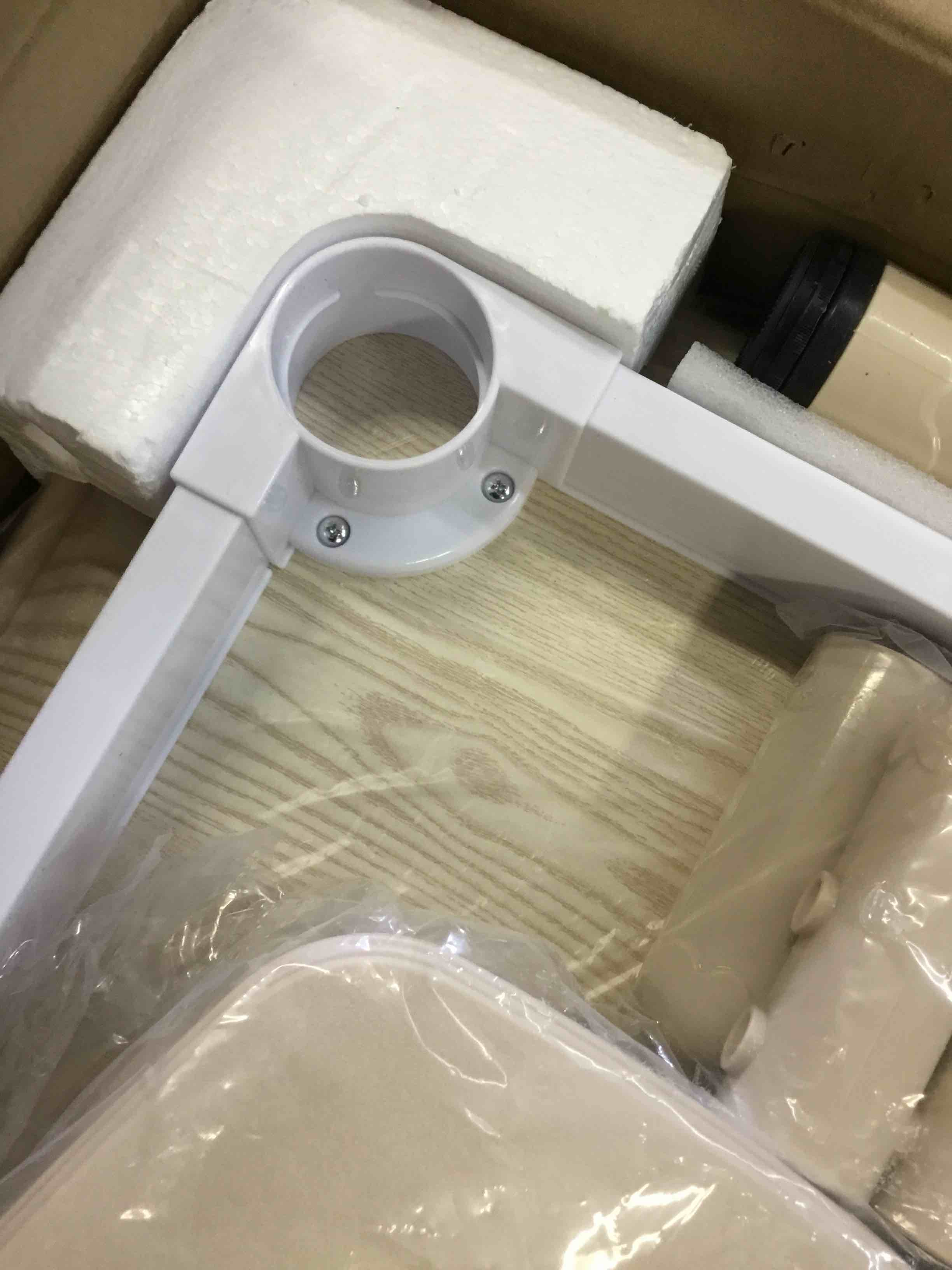 https://s3.amazonaws.com/lotting-images-prod/bidfta/YEL5169571_1703004789132.jpeg