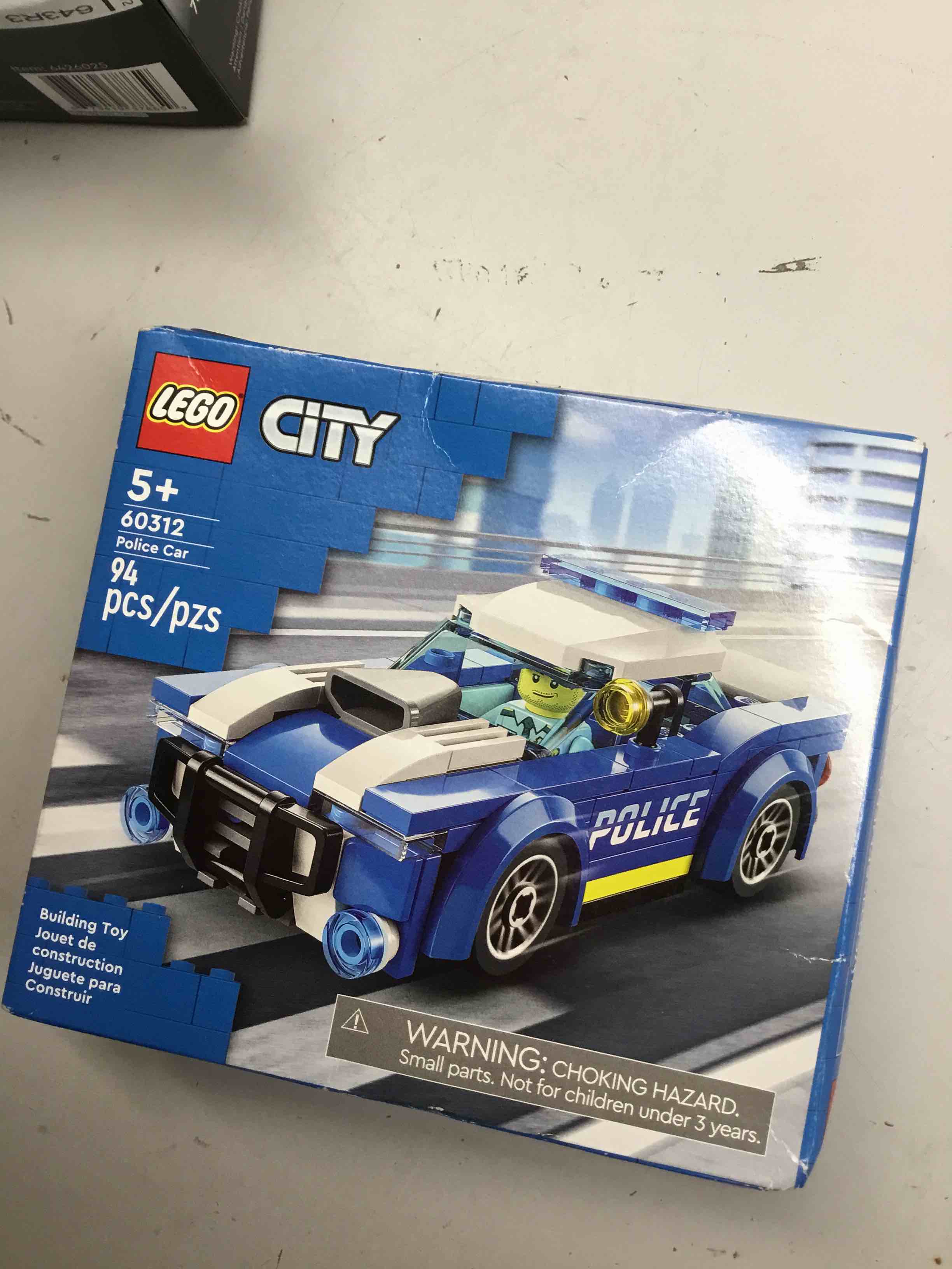 https://s3.amazonaws.com/lotting-images-prod/bidfta/YEL5169600_1703020614858.jpeg