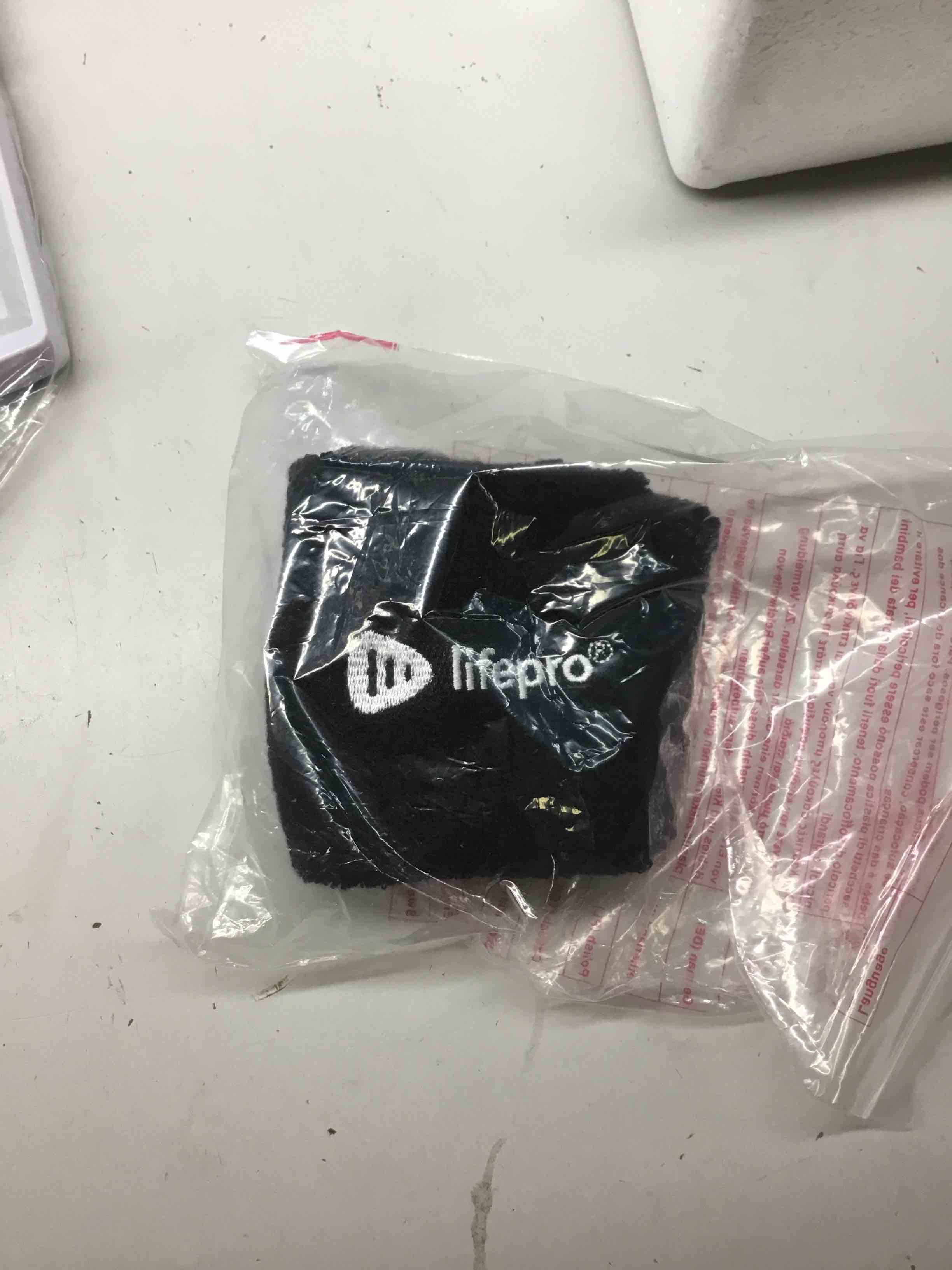 https://s3.amazonaws.com/lotting-images-prod/bidfta/YEL5169608_1703085096187.jpeg