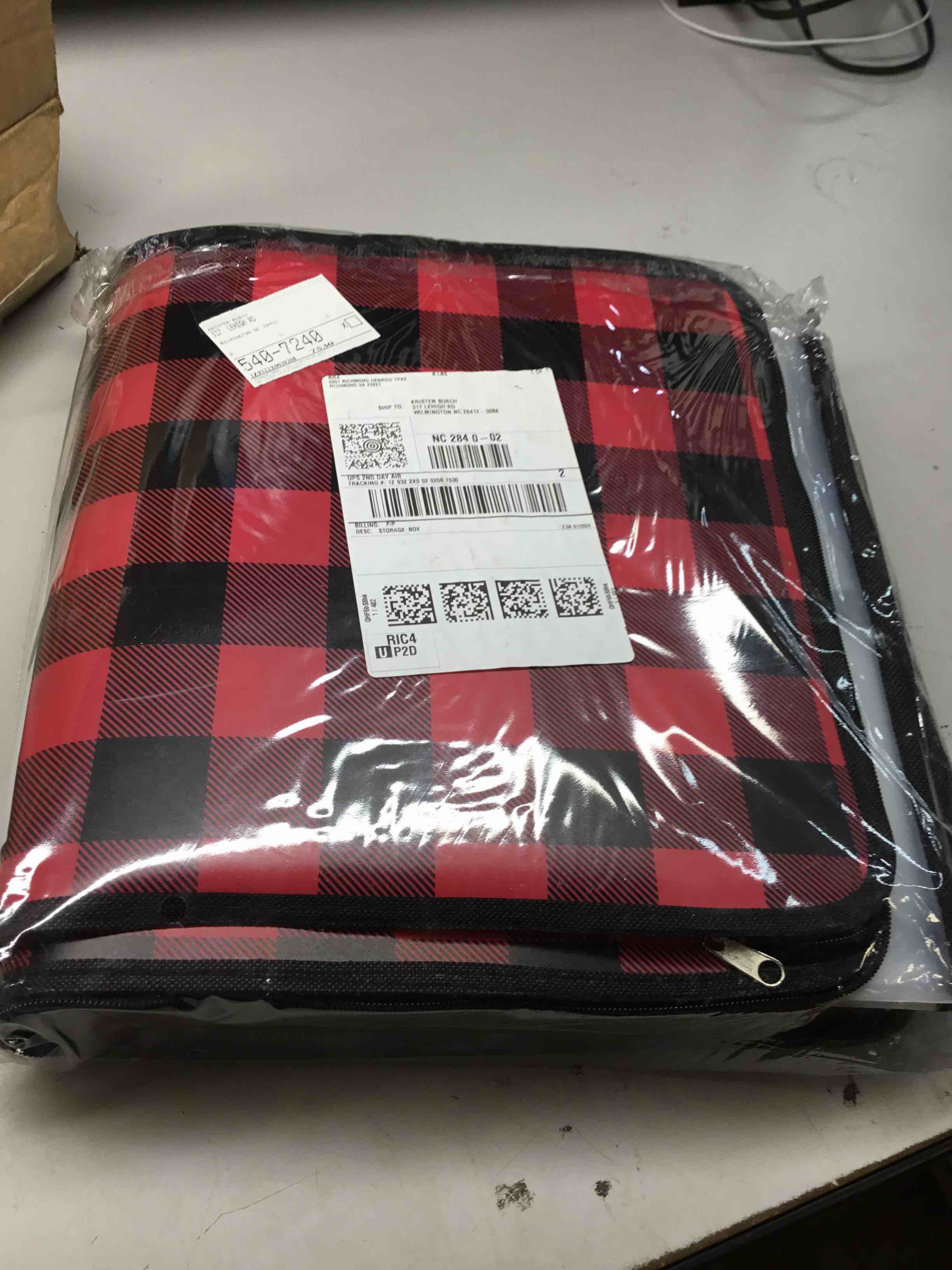 https://s3.amazonaws.com/lotting-images-prod/bidfta/YEL5170228_1708022931750.jpeg