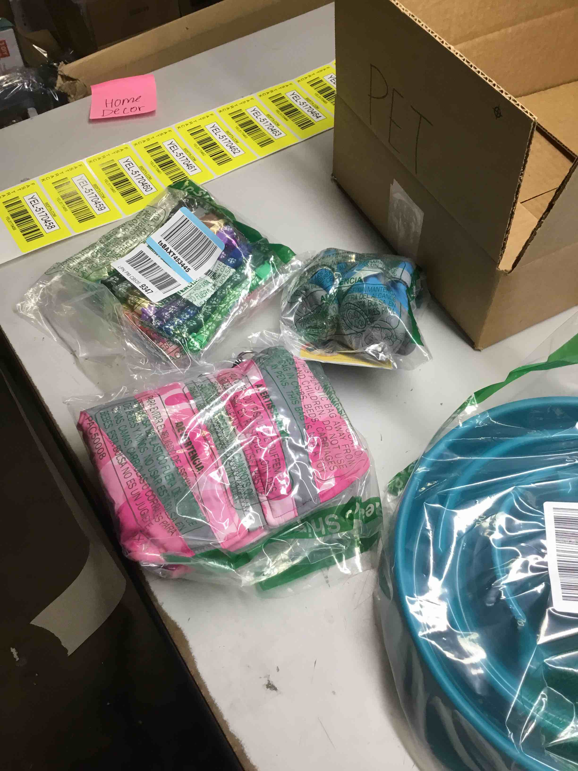 https://s3.amazonaws.com/lotting-images-prod/bidfta/YEL5170458_1709840502429.jpeg