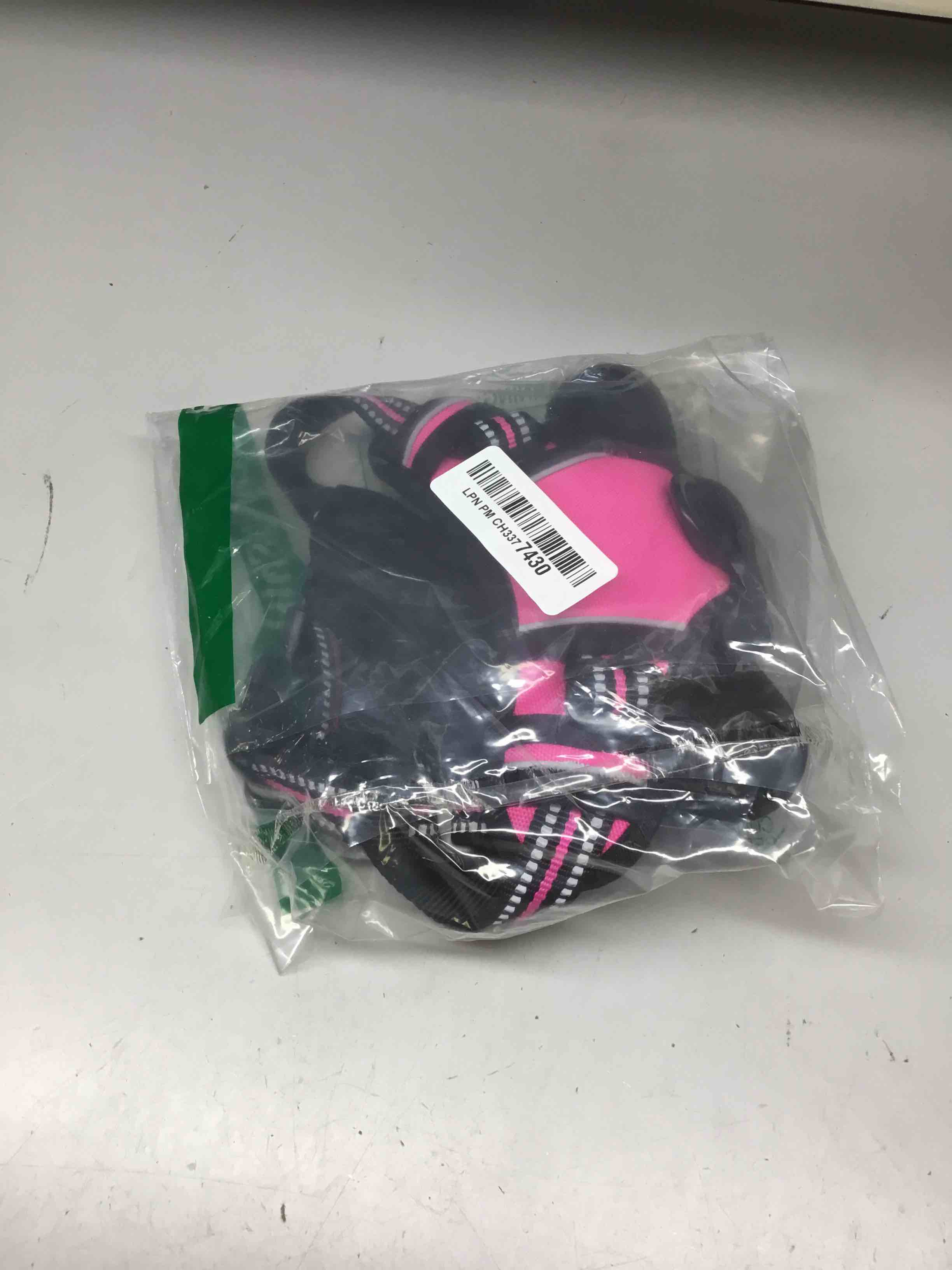 https://s3.amazonaws.com/lotting-images-prod/bidfta/YEL5170570_1710853719216.jpeg