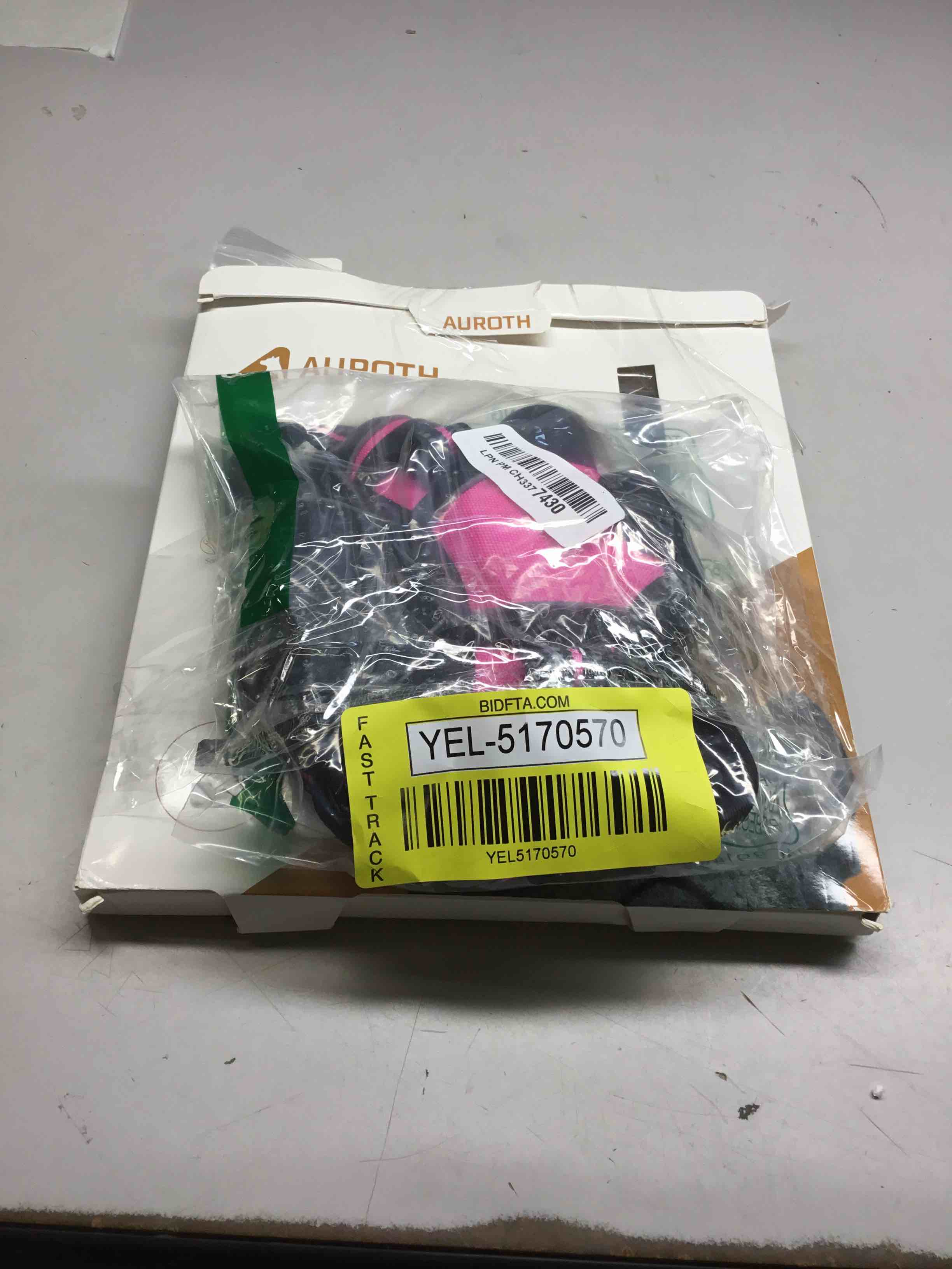 https://s3.amazonaws.com/lotting-images-prod/bidfta/YEL5170570_1710853757285.jpeg
