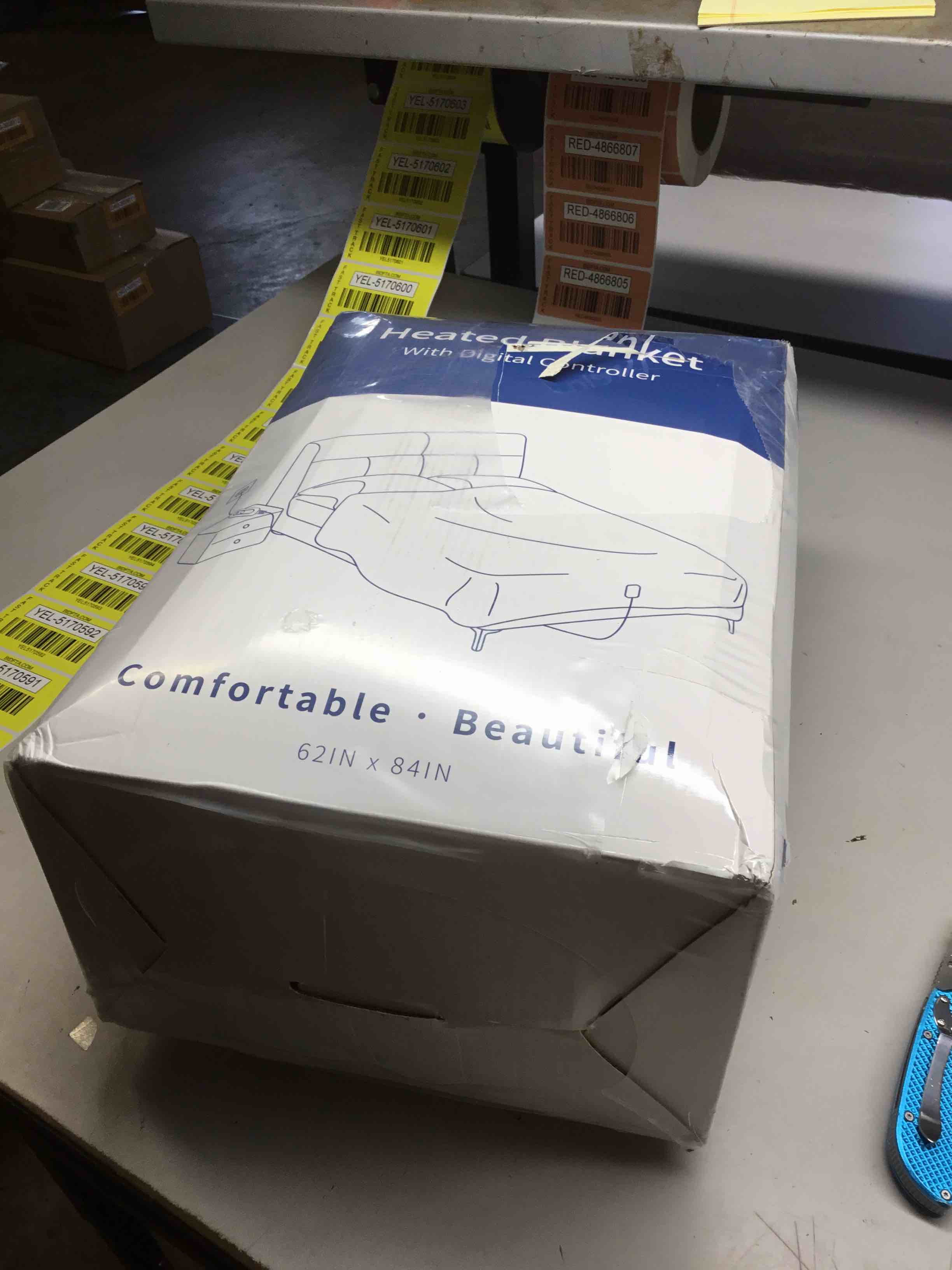 https://s3.amazonaws.com/lotting-images-prod/bidfta/YEL5170588_1710856982823.jpeg