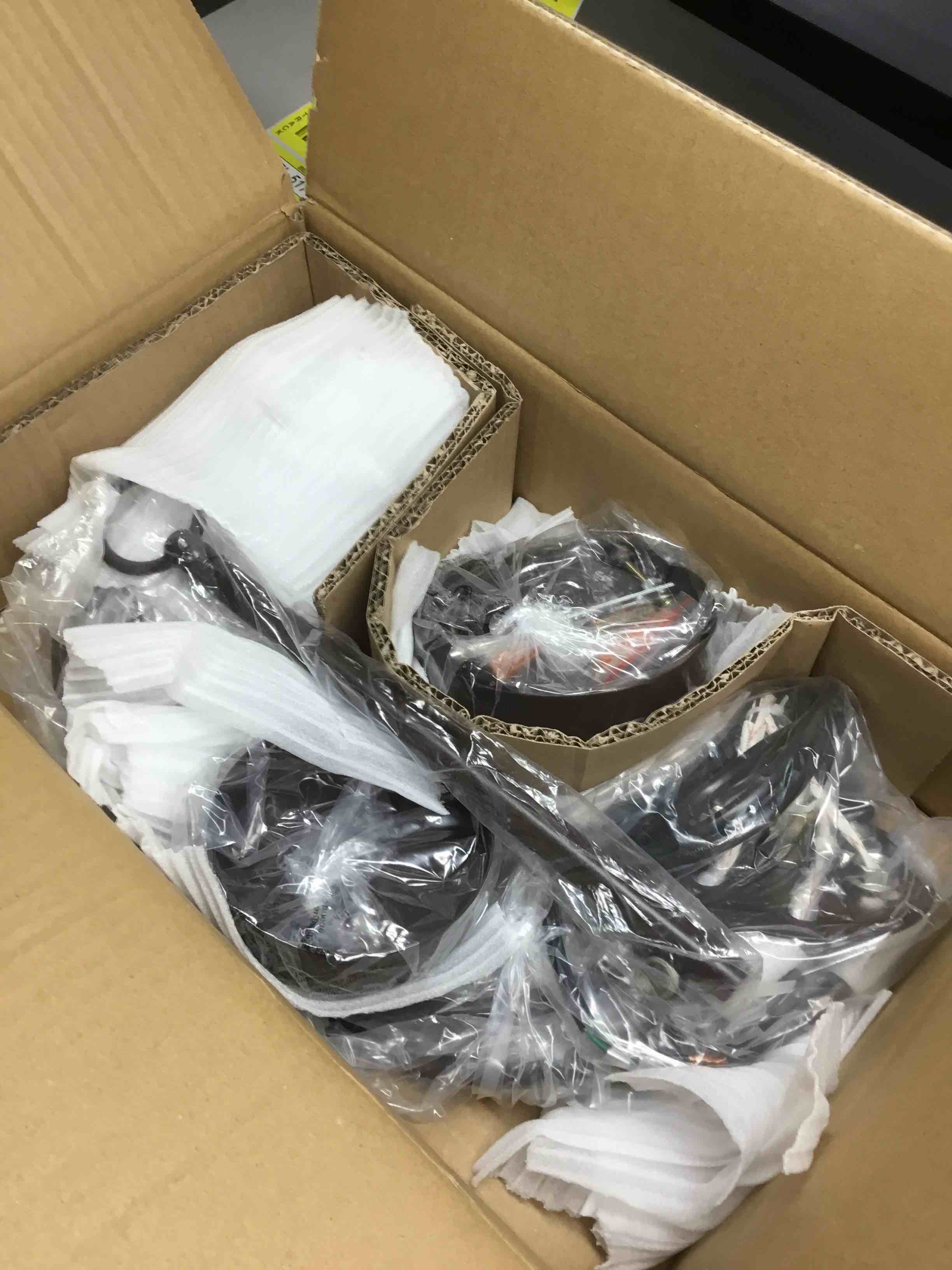https://s3.amazonaws.com/lotting-images-prod/bidfta/YEL5170620_1710863415440.jpeg