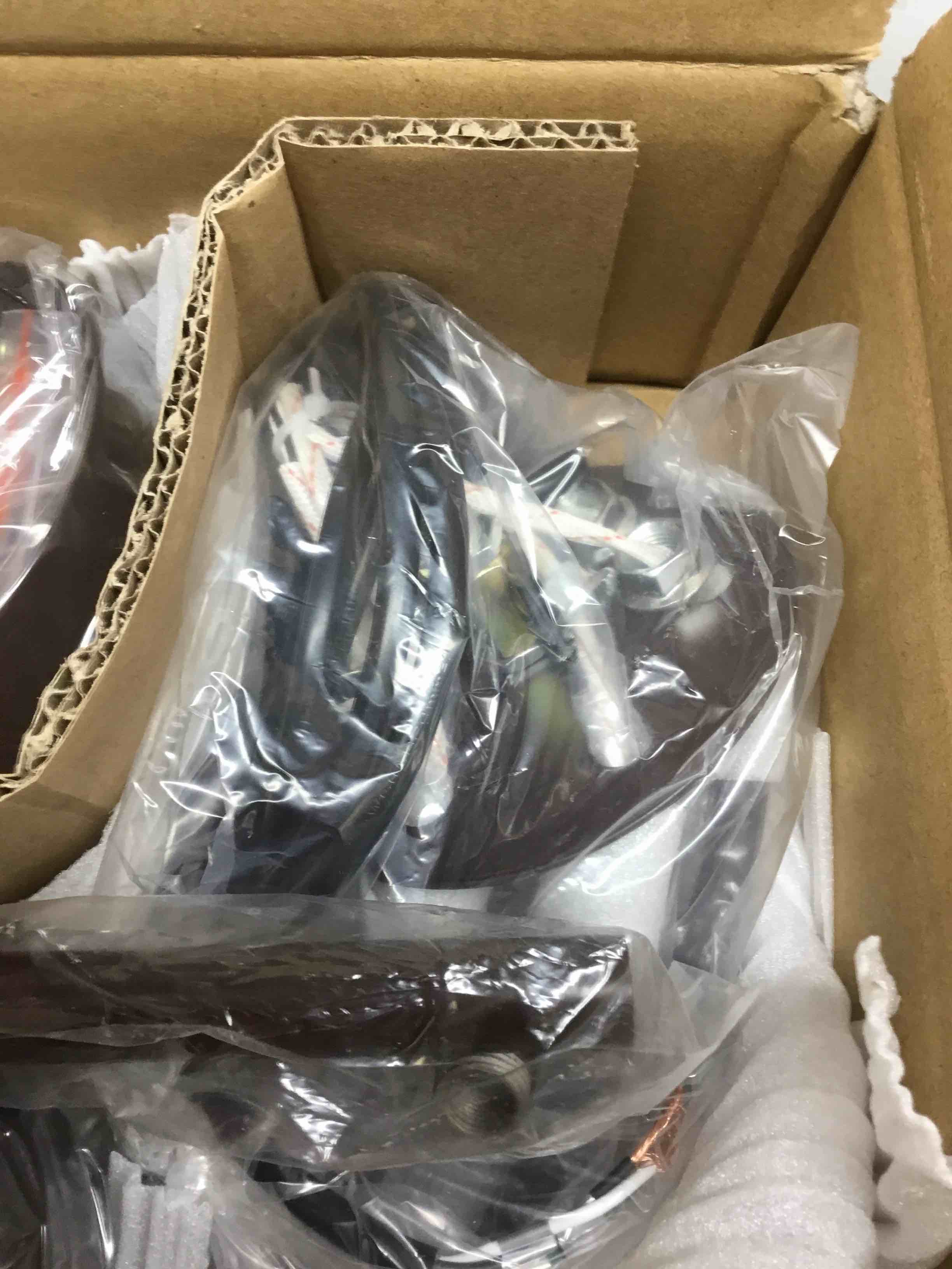 https://s3.amazonaws.com/lotting-images-prod/bidfta/YEL5170620_1710863418333.jpeg