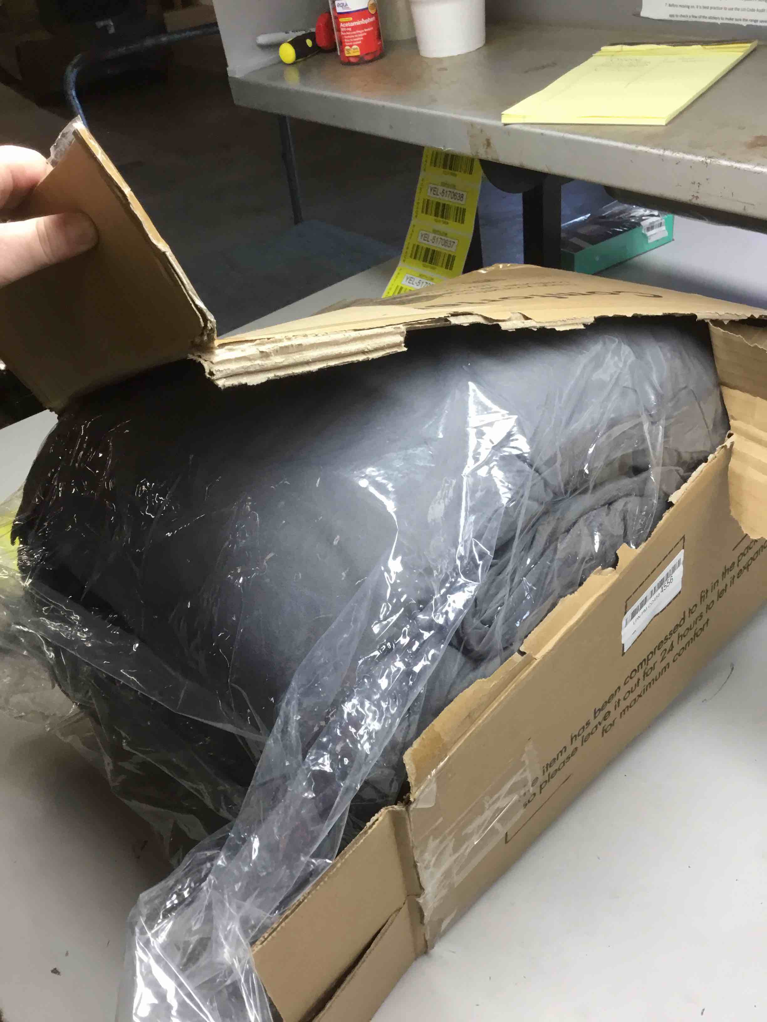 https://s3.amazonaws.com/lotting-images-prod/bidfta/YEL5170623_1710868541449.jpeg