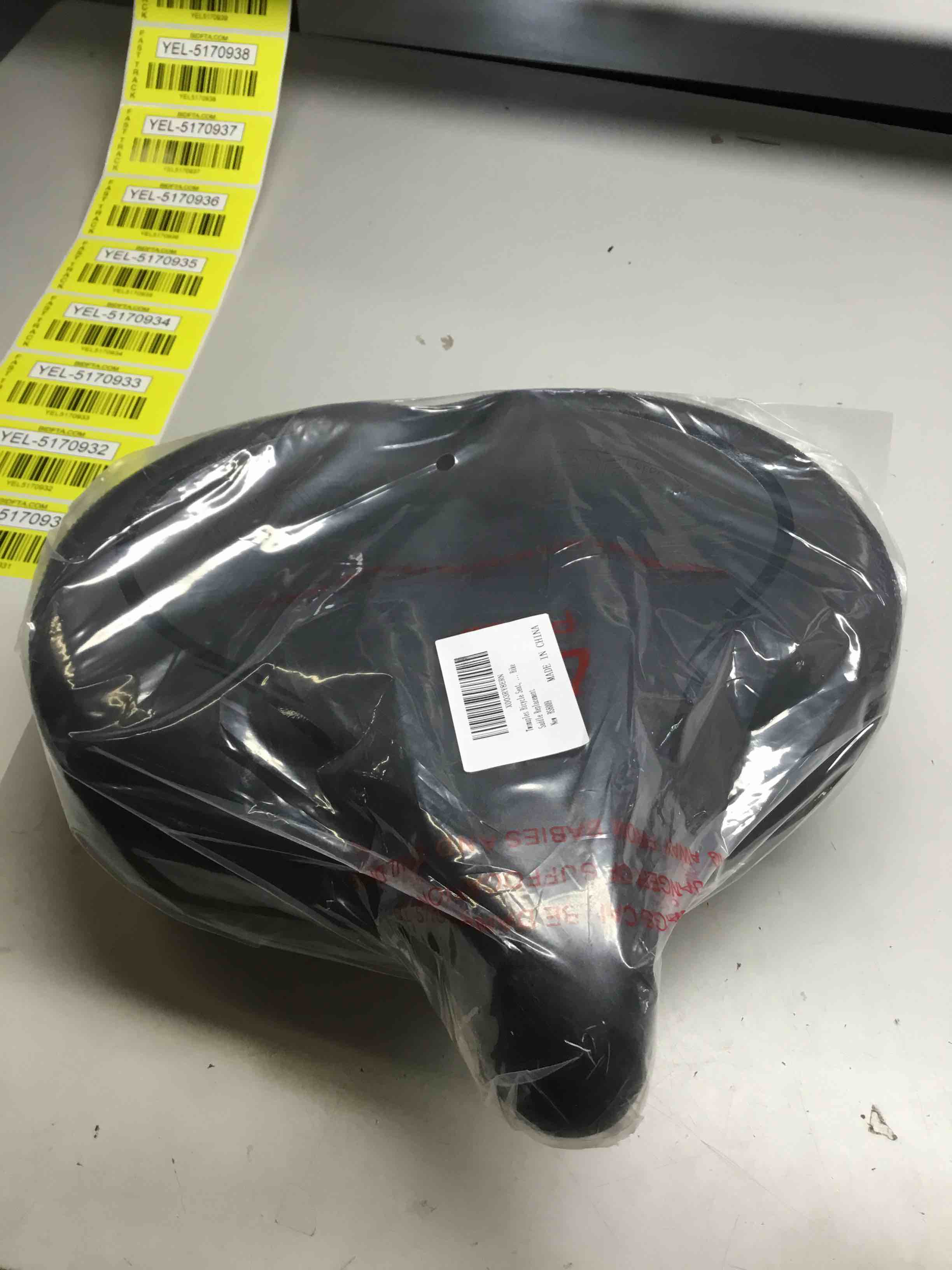 https://s3.amazonaws.com/lotting-images-prod/bidfta/YEL5170931_1711377951124.jpeg