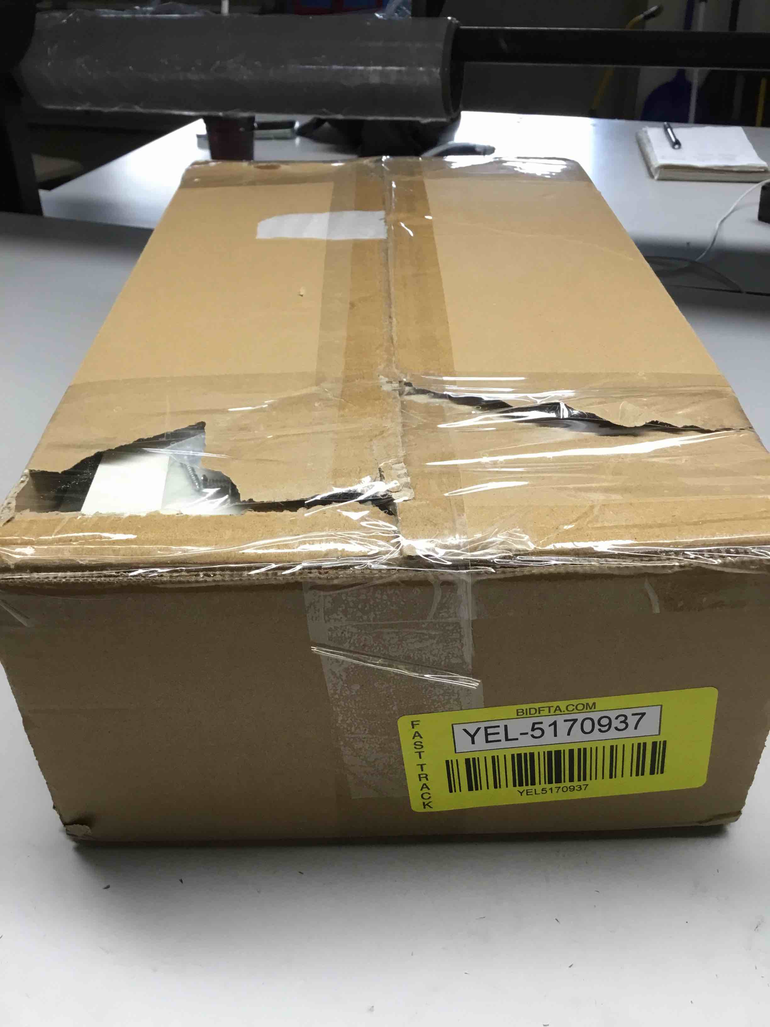 https://s3.amazonaws.com/lotting-images-prod/bidfta/YEL5170937_1711379160105.jpeg
