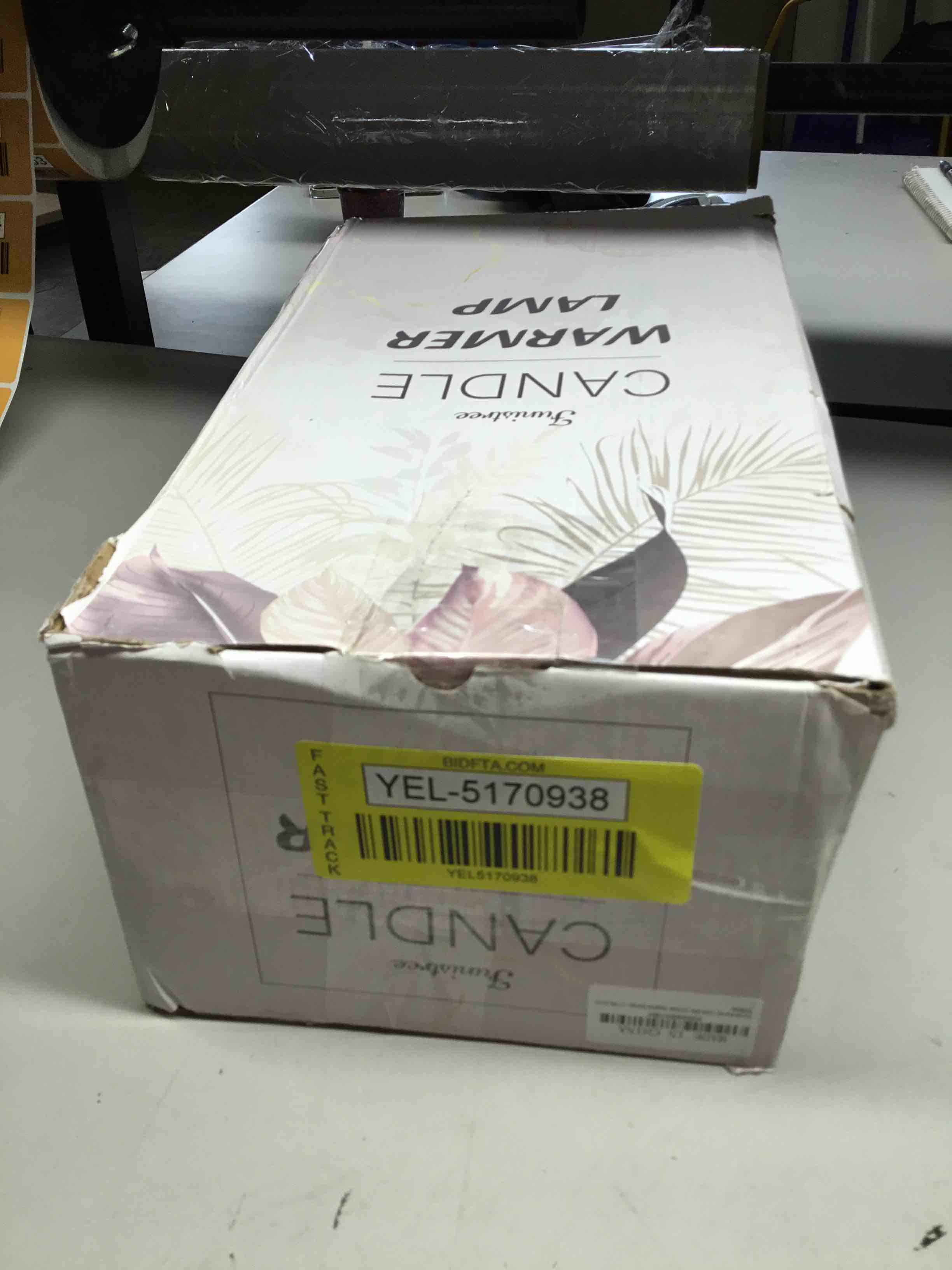 https://s3.amazonaws.com/lotting-images-prod/bidfta/YEL5170938_1711379414363.jpeg