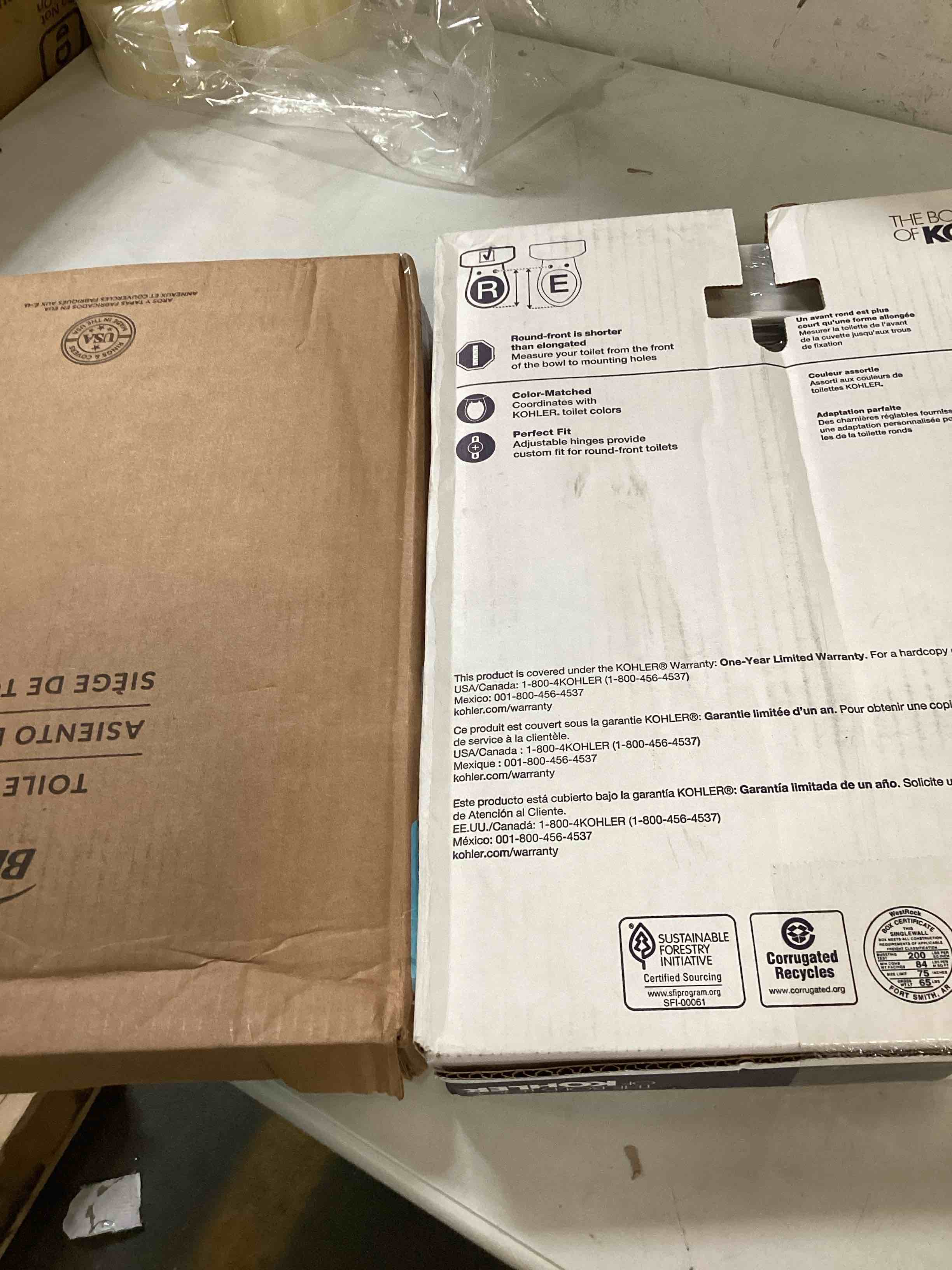 Miscellaneous toilet seats sizes and styles May vary 