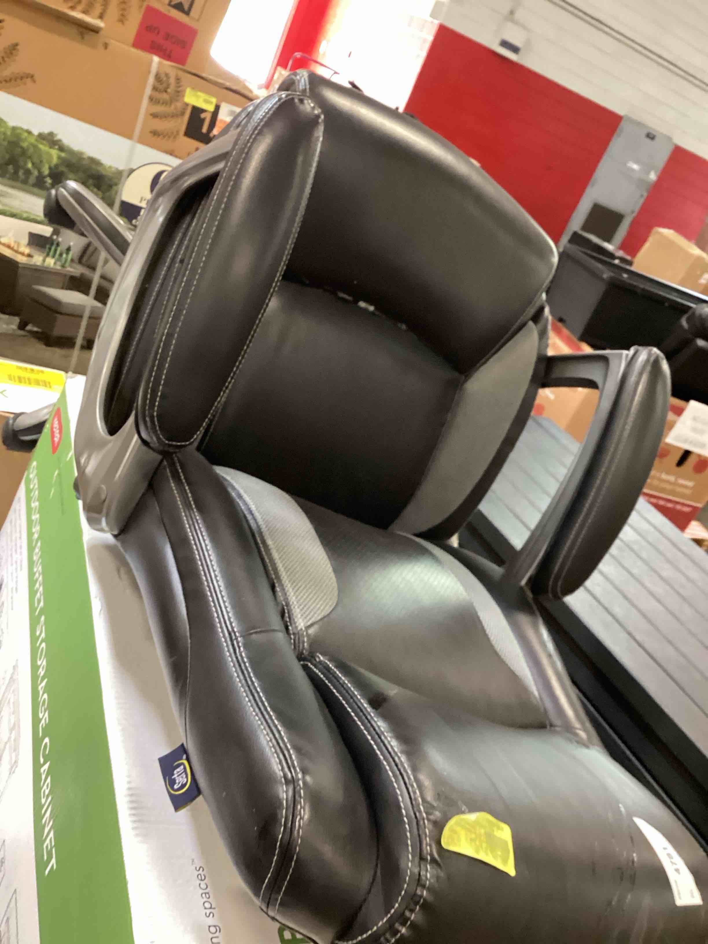 Serta (51950) Memory Foam Manager's Office Chair (damaged)