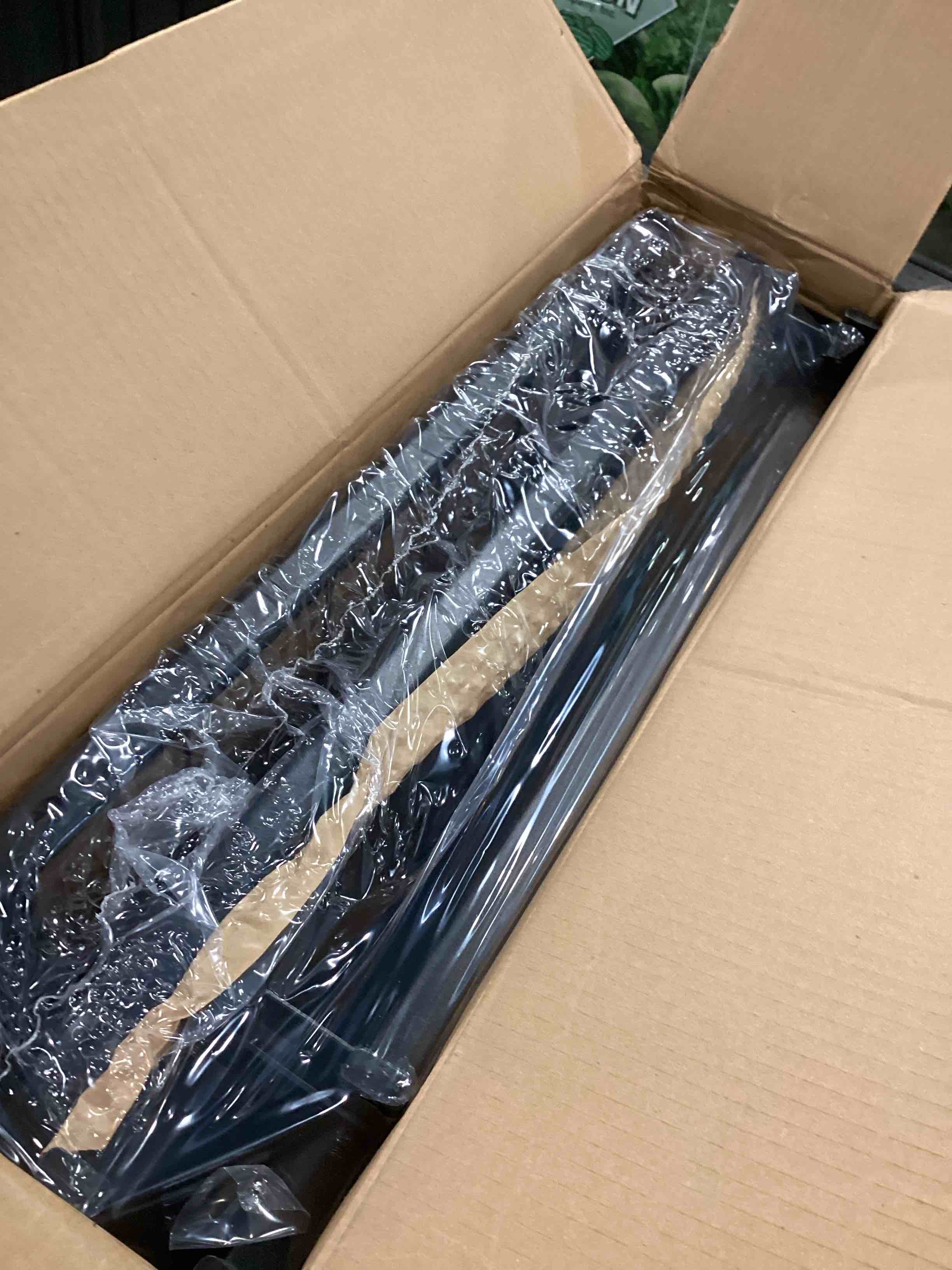 https://s3.amazonaws.com/lotting-images-prod/bidfta/YEL5172914_1723037665079.jpeg