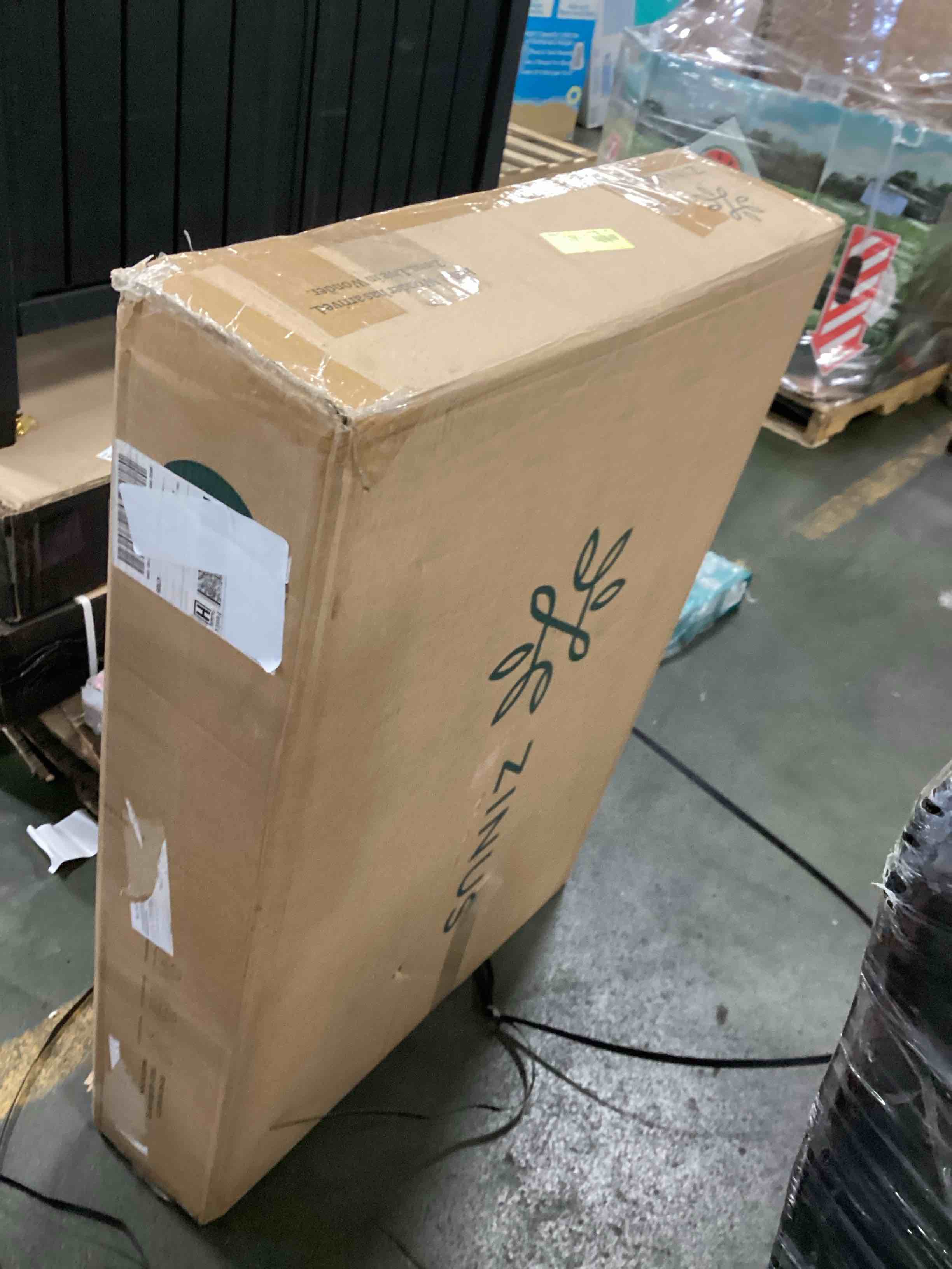 https://s3.amazonaws.com/lotting-images-prod/bidfta/YEL5172914_1723037677918.jpeg