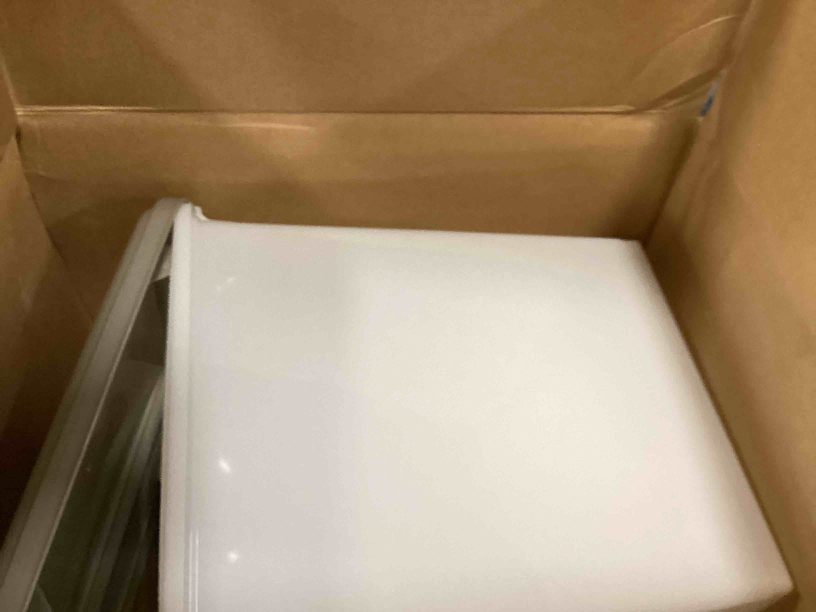 https://s3.amazonaws.com/lotting-images-prod/bidfta/YEL5178153_1721133793724.jpeg