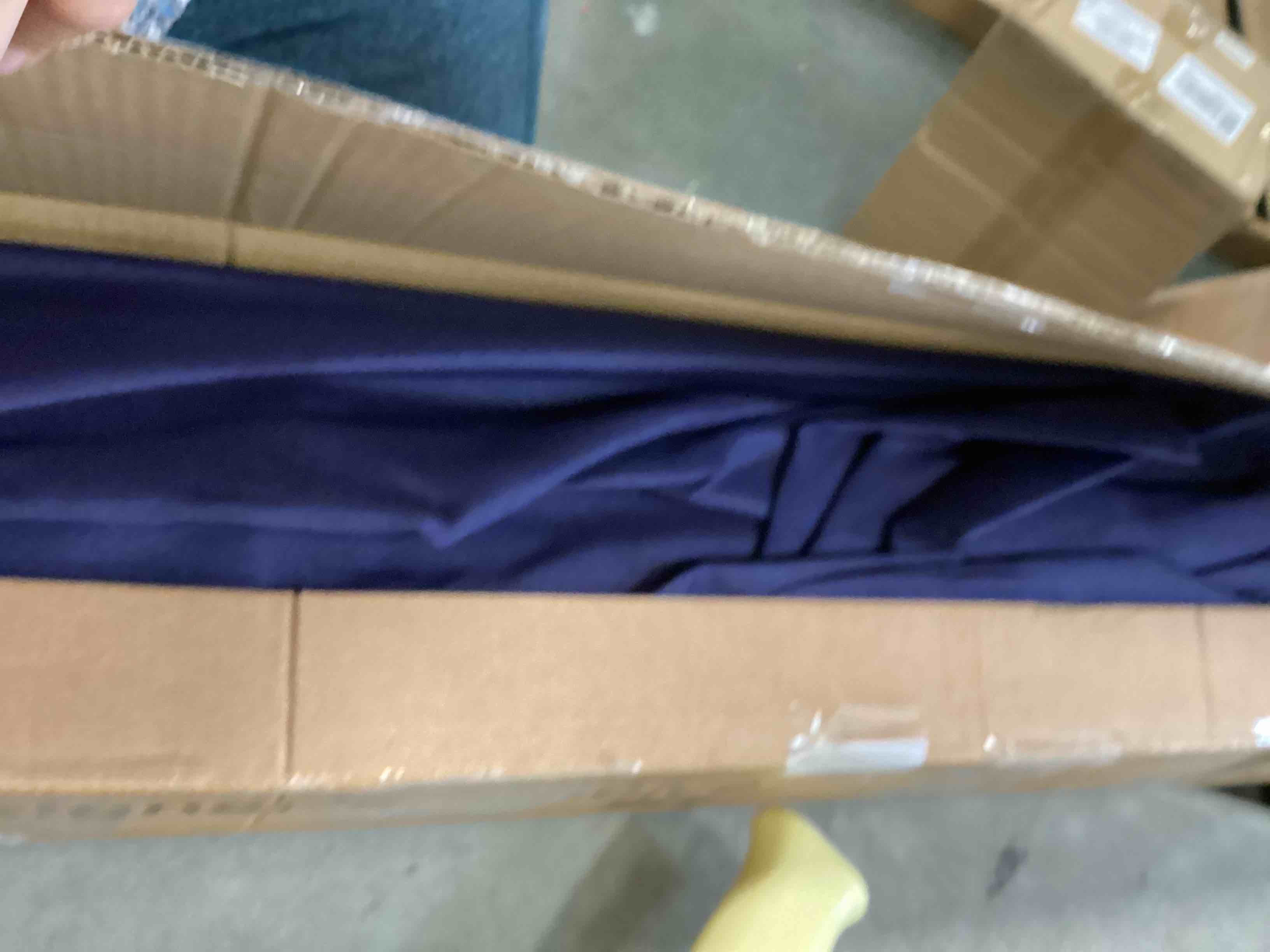 https://s3.amazonaws.com/lotting-images-prod/bidfta/YEL5178365_1721160206535.jpeg
