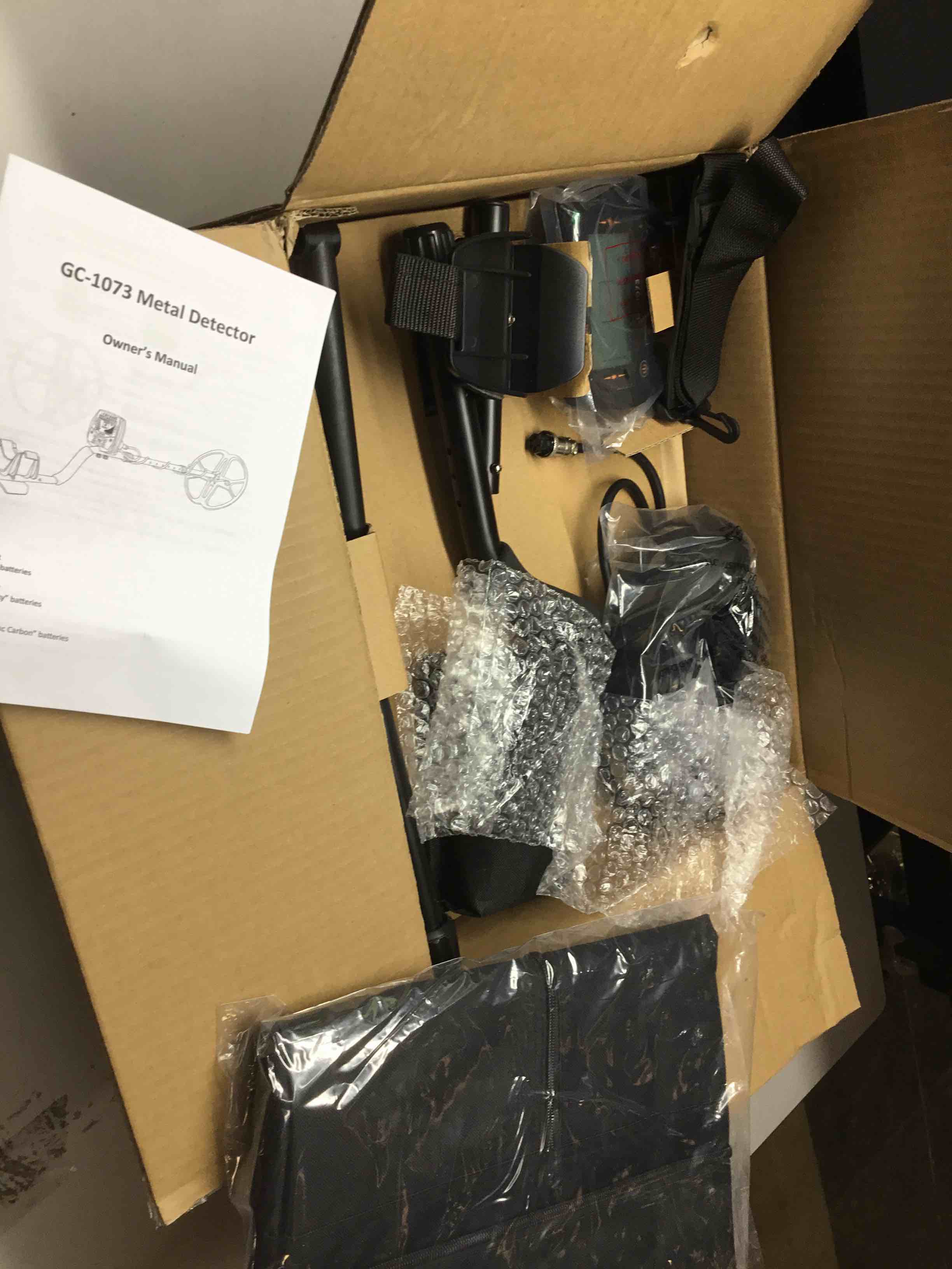 https://s3.amazonaws.com/lotting-images-prod/bidfta/YEL5179105_1710853531808.jpeg