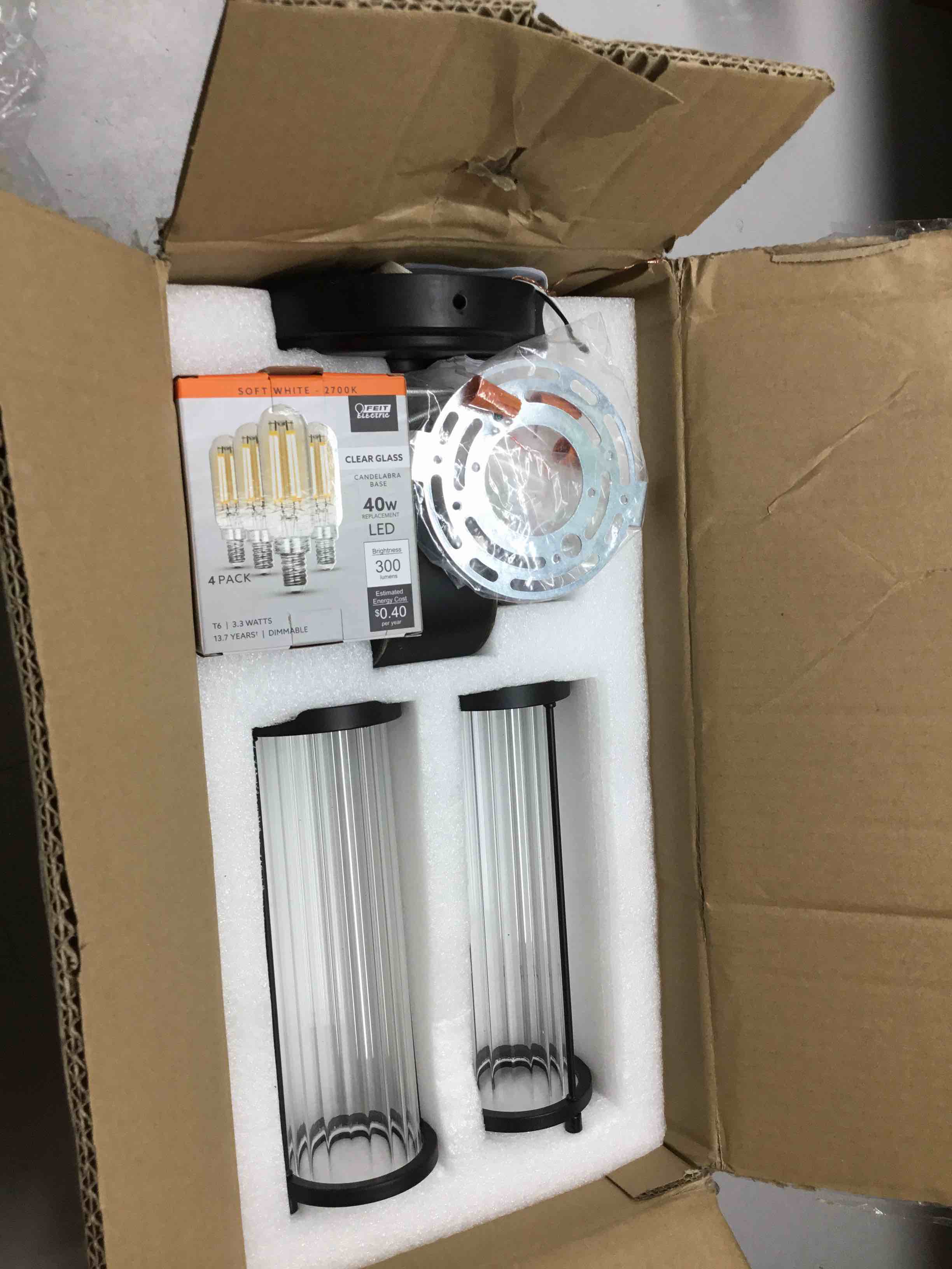 https://s3.amazonaws.com/lotting-images-prod/bidfta/YEL5179110_1710854328058.jpeg