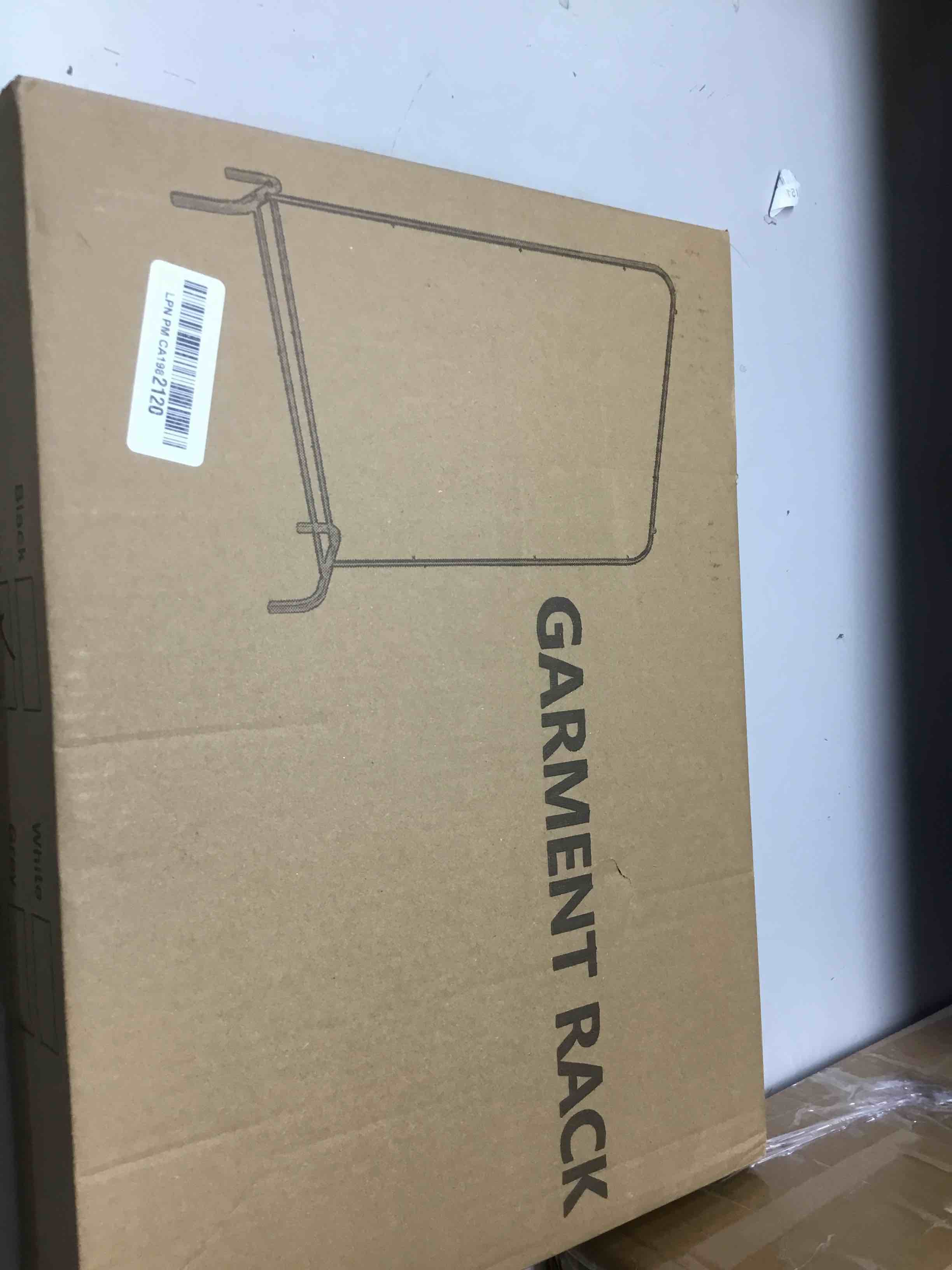 https://s3.amazonaws.com/lotting-images-prod/bidfta/YEL5179174_1710870101474.jpeg